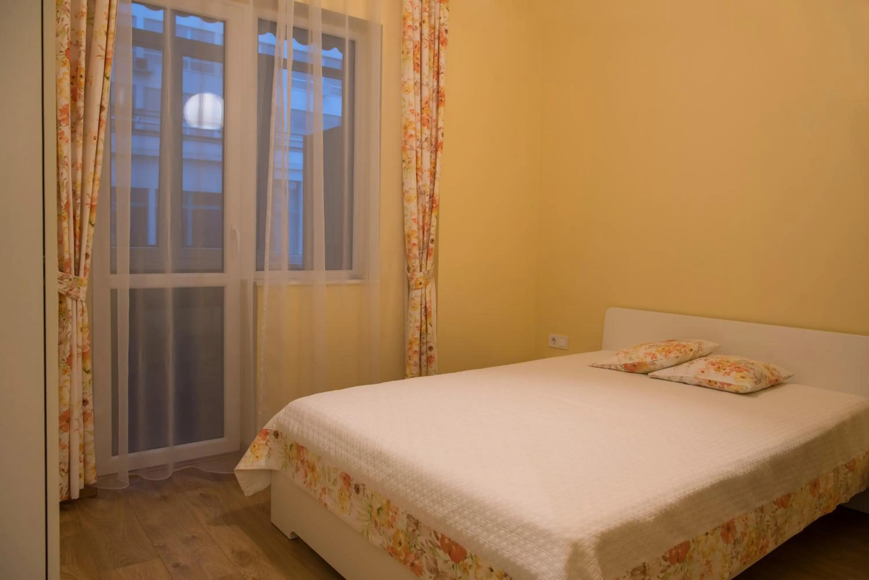 Bedroom, Bed in The North Tower Apartment