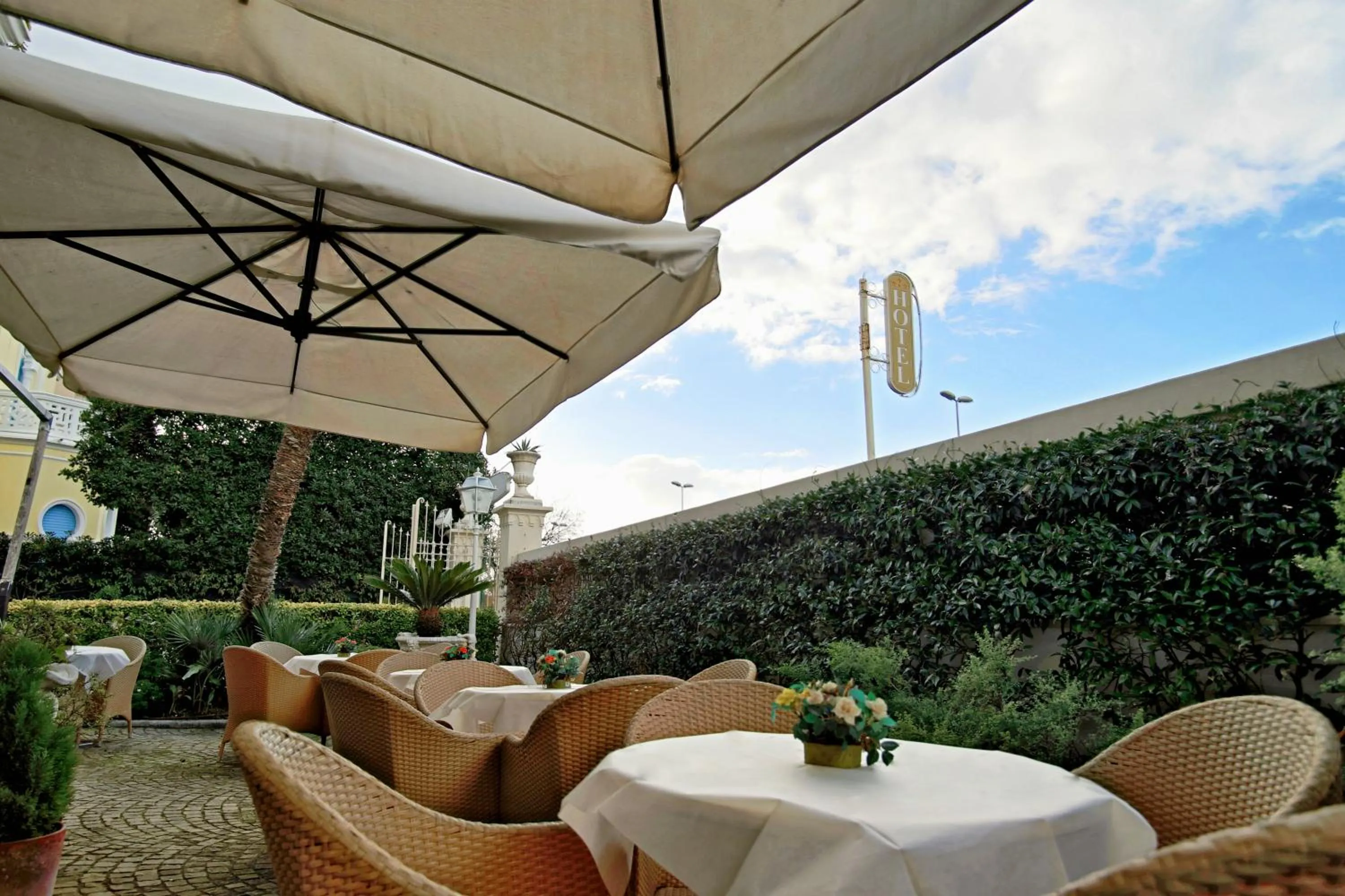 Garden in Hotel Gennarino