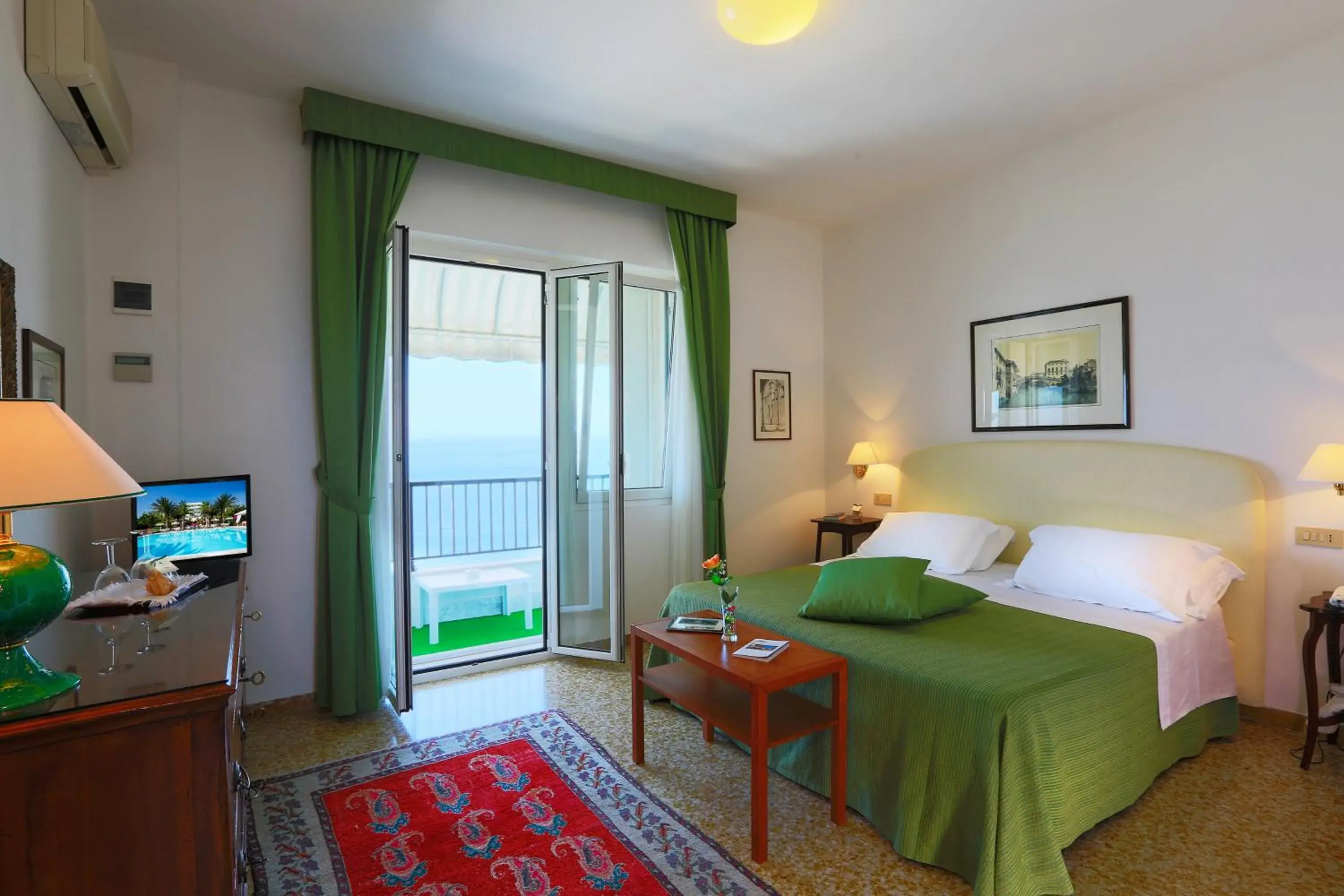 Superior Double or Twin Room with Balcony and Sea View in LH Mion Hotel Superior Double or Twin Room with Balcony and Sea View in LH Mion Hotel