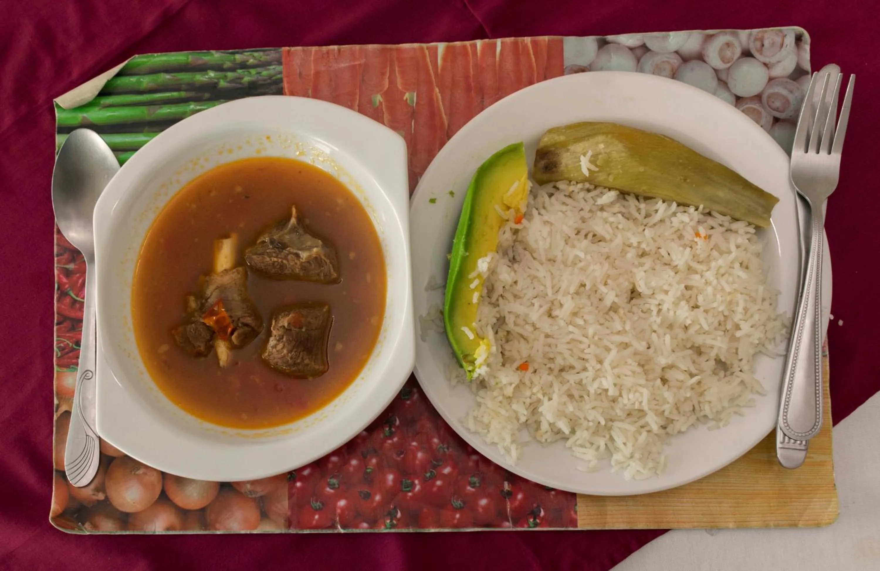 Food and drinks in Sunrise Apartments Hotel Fort Portal