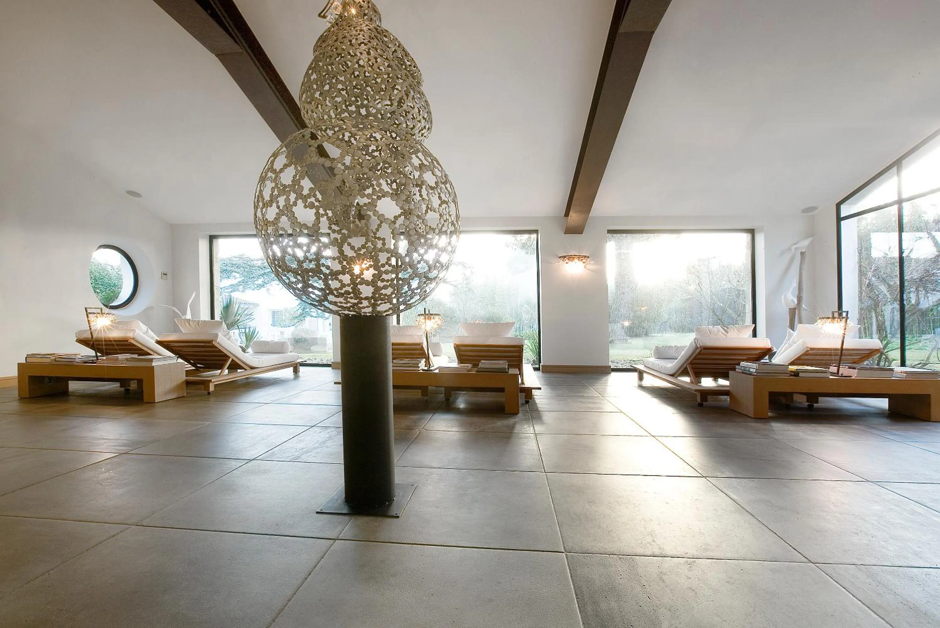 Steam room in Le Clos Saint-Martin Hôtel & Spa