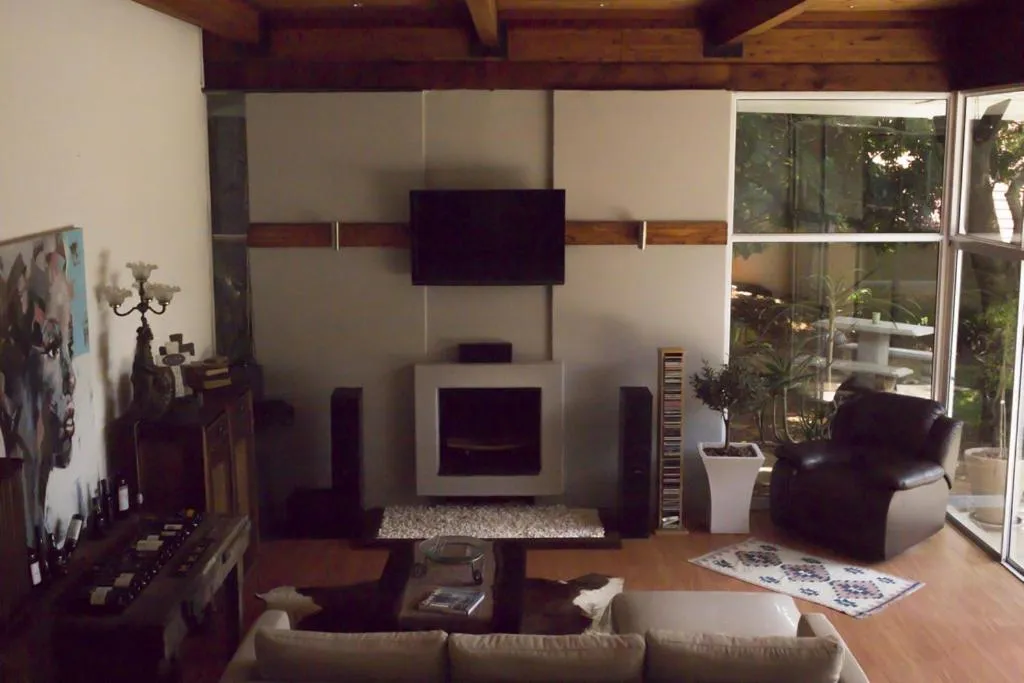 Living room in Luxury Upmarket Guesthouse 20 on 4th