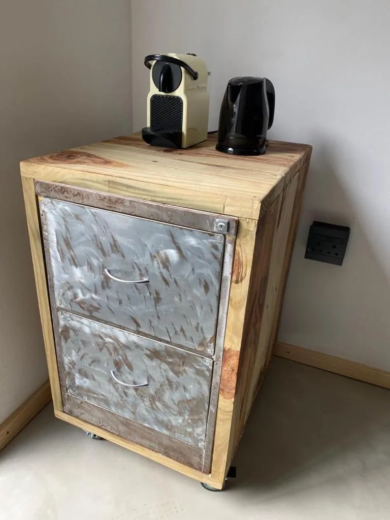 Coffee/tea facilities in Luxury Upmarket Guesthouse 20 on 4th
