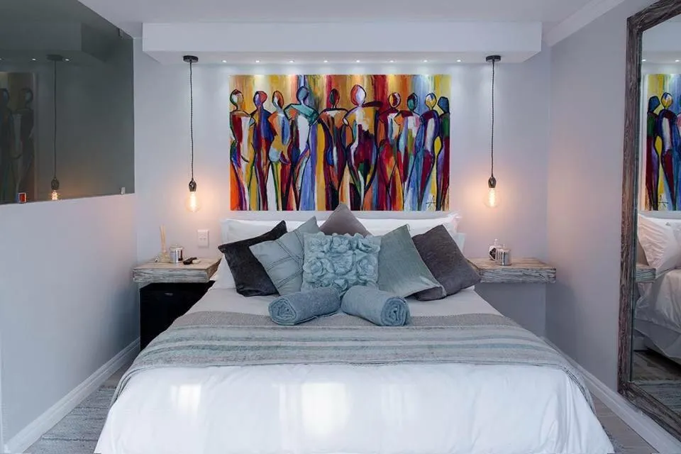 Photo of the whole room, Bed in Luxury Upmarket Guesthouse 20 on 4th