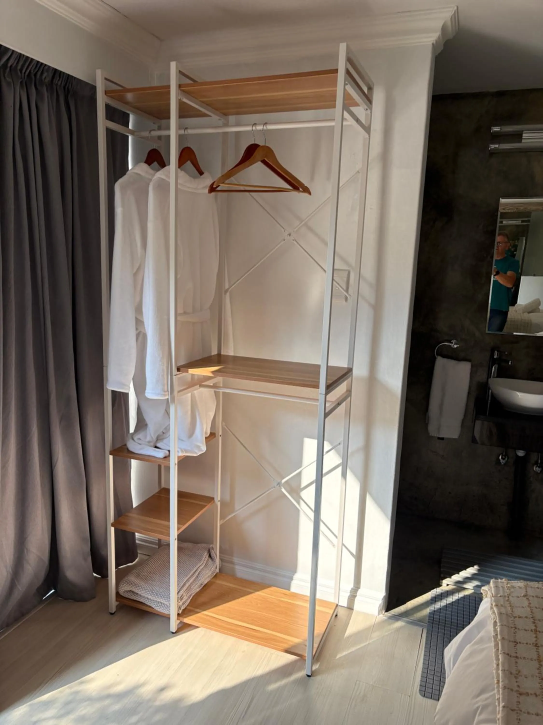 Bed in Luxury Upmarket Guesthouse 20 on 4th