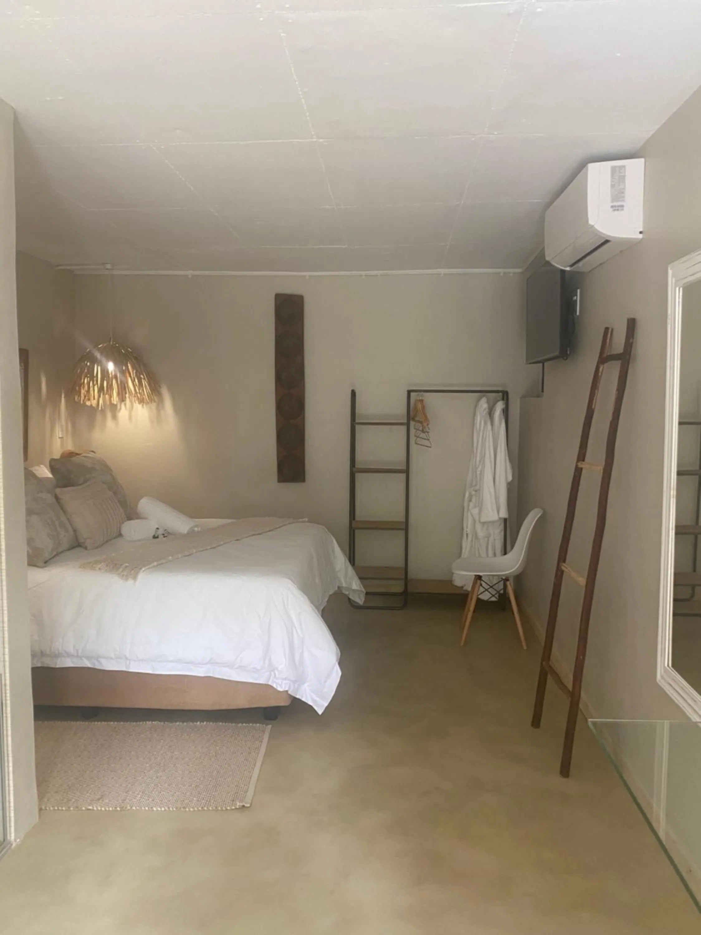 Bedroom, Bed in Luxury Upmarket Guesthouse 20 on 4th