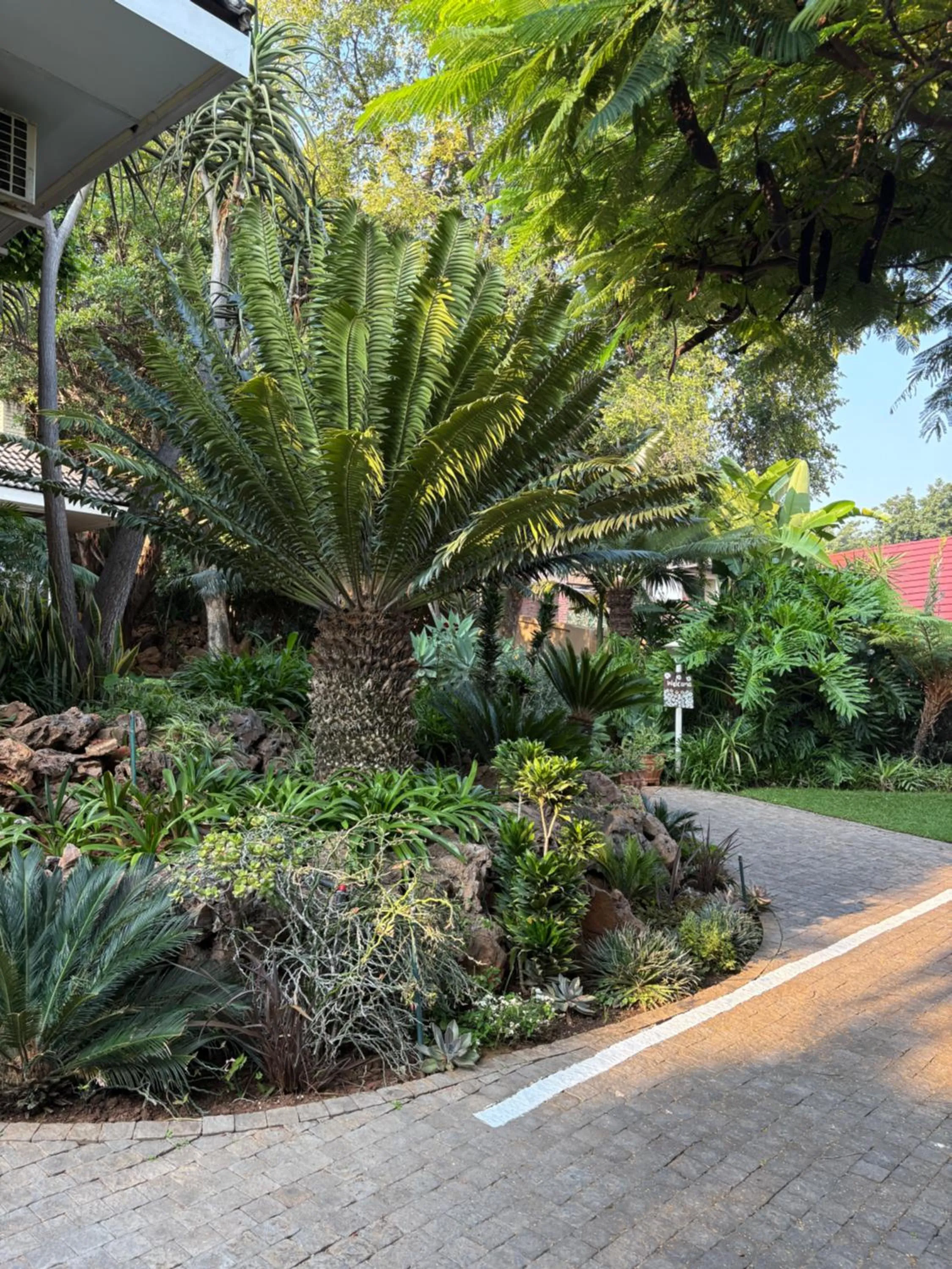 Luxury Upmarket Guesthouse 20 on 4th