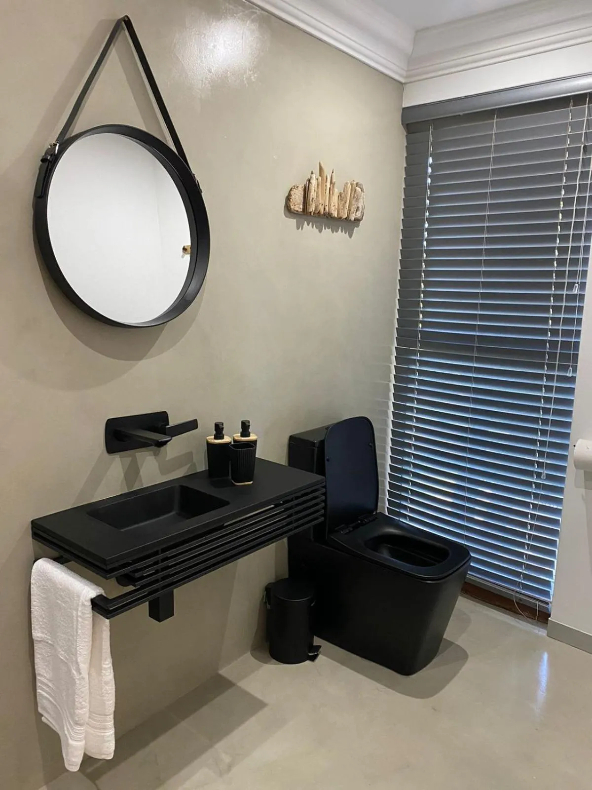 Bathroom in Luxury Upmarket Guesthouse 20 on 4th