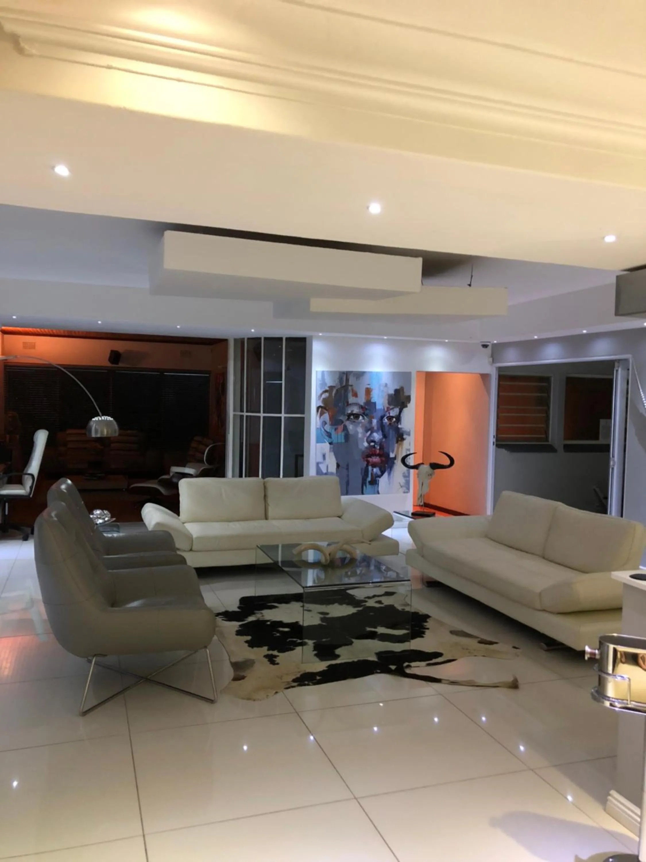 Living room in Luxury Upmarket Guesthouse 20 on 4th
