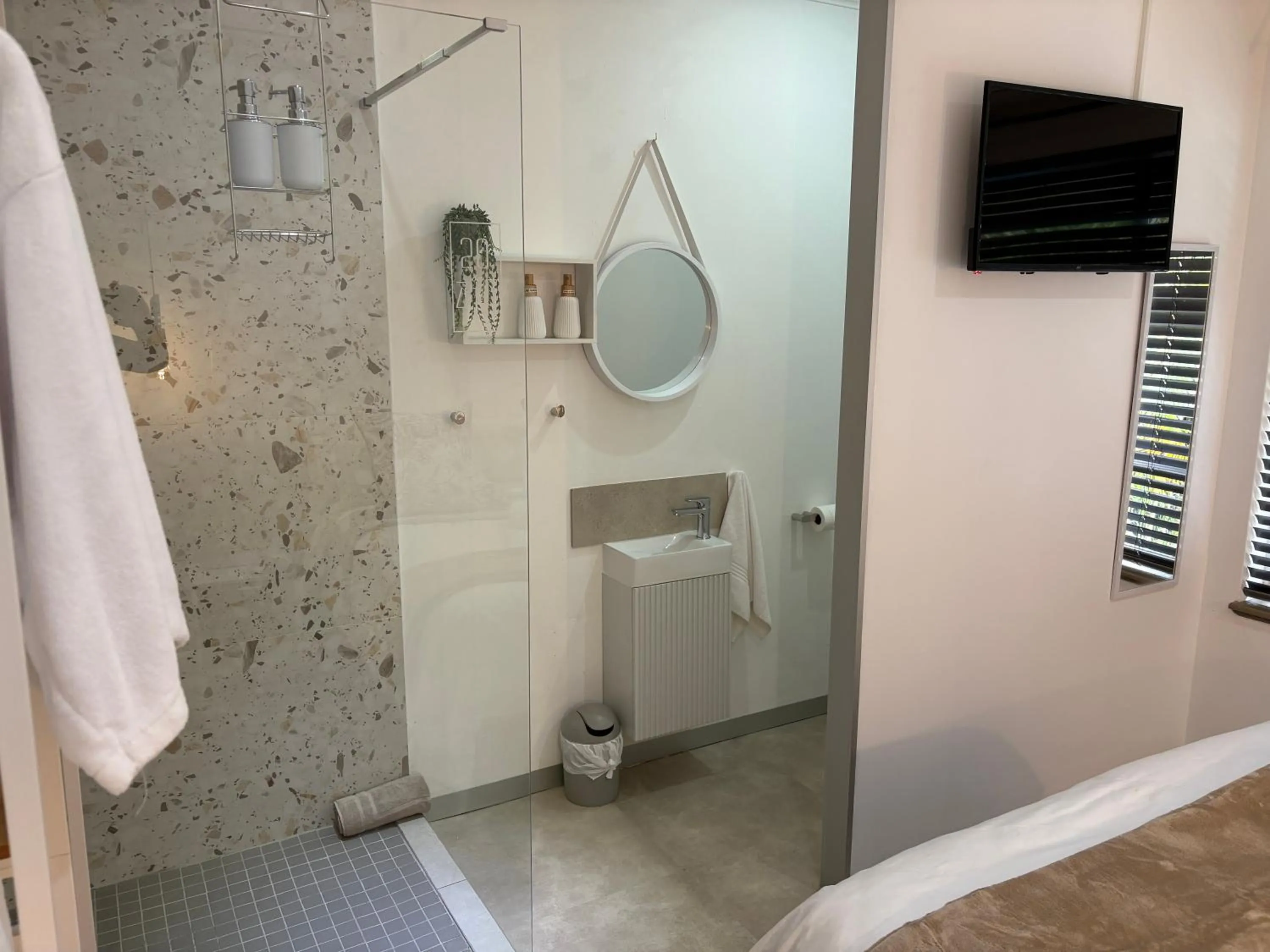 Bathroom in Luxury Upmarket Guesthouse 20 on 4th