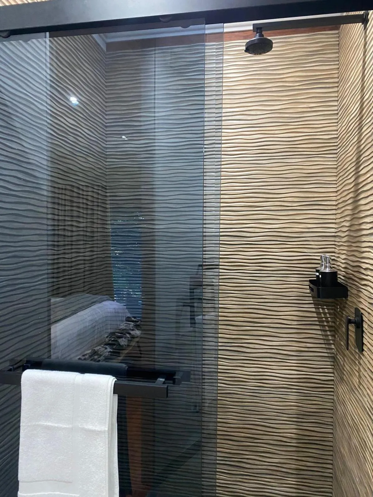 Shower in Luxury Upmarket Guesthouse 20 on 4th