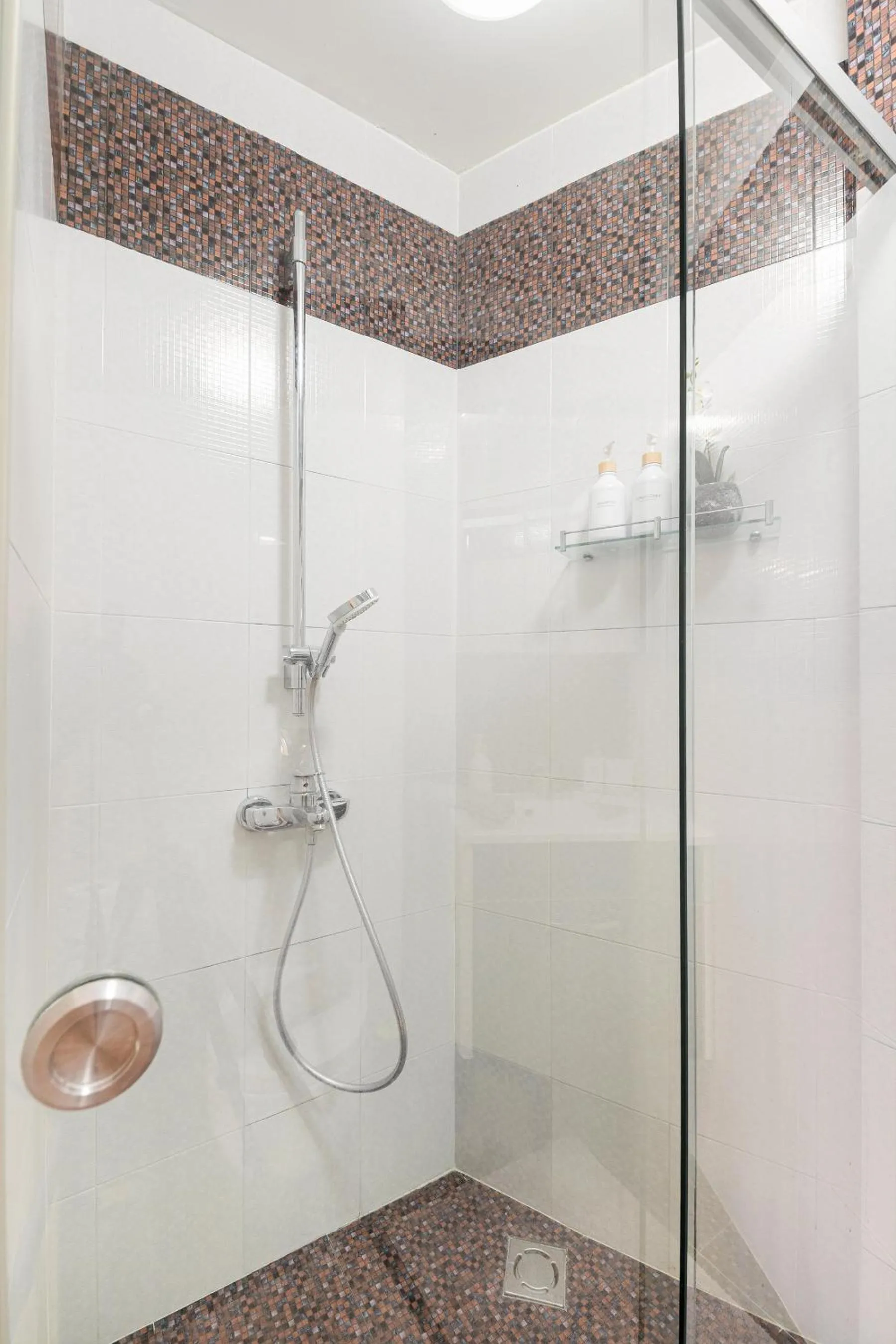 Shower in City Center Apartments with Parking