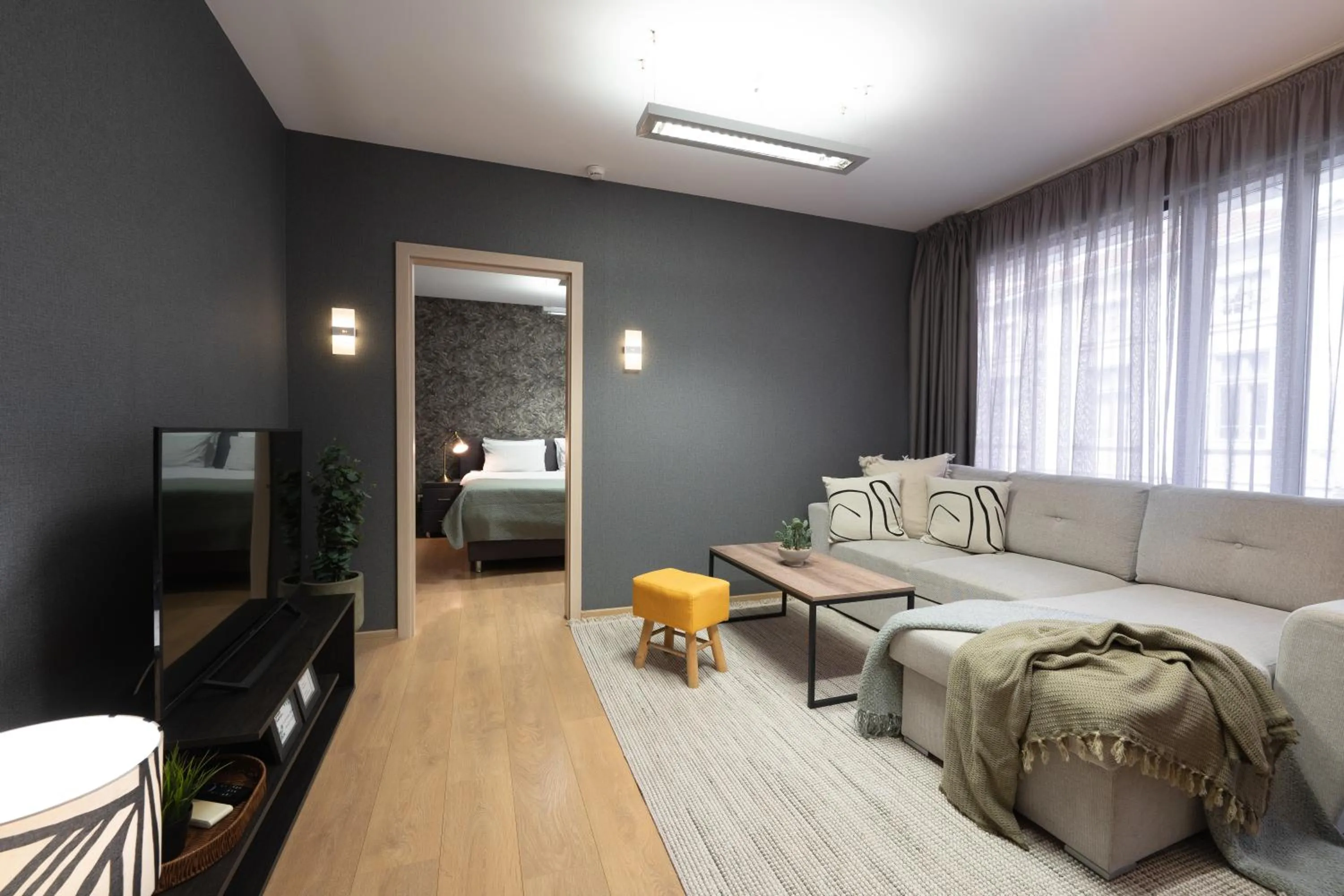 Bed in City Center Apartments with Parking