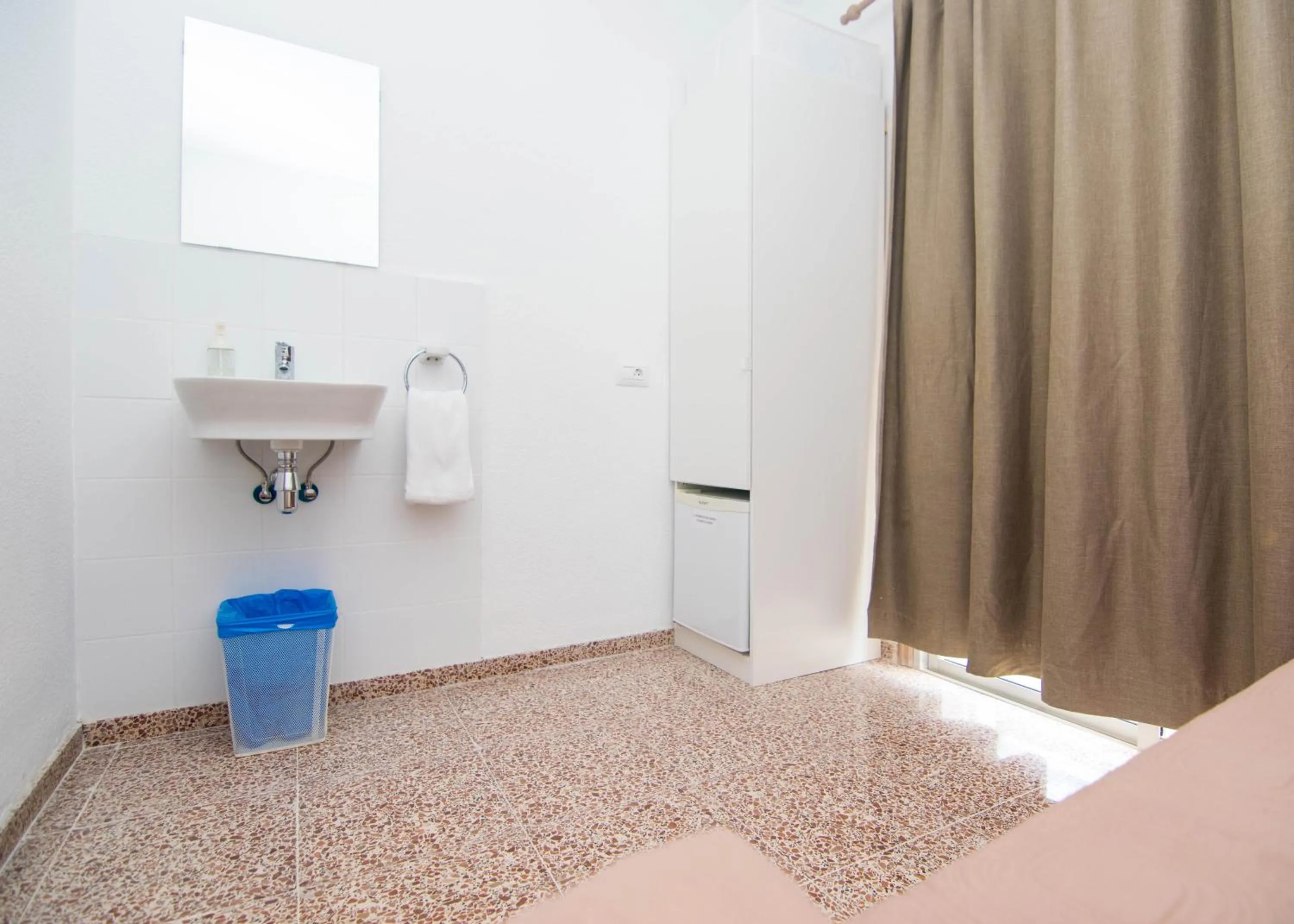 Bedroom in Pensión Alcalá