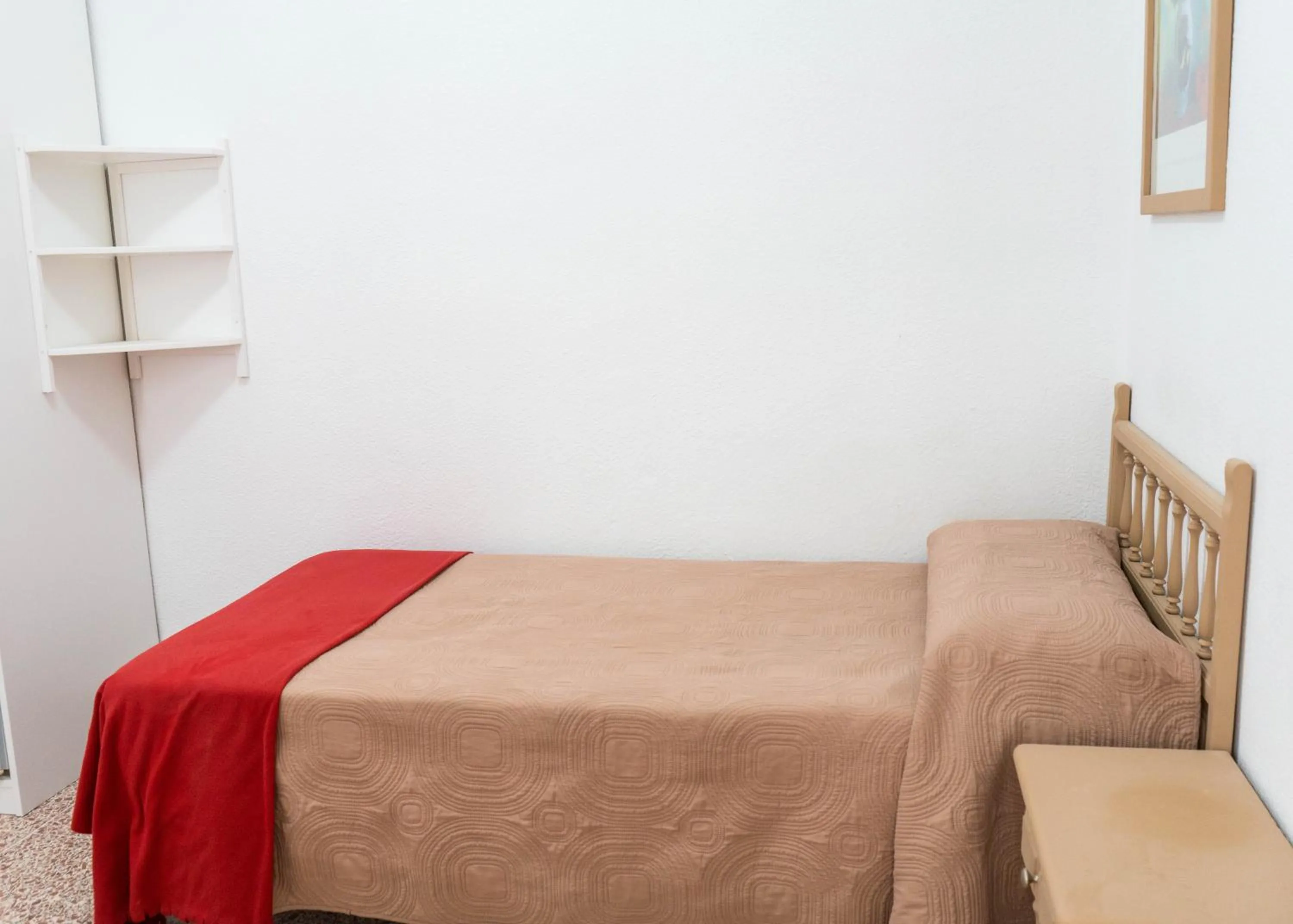 Bed in Pensión Alcalá