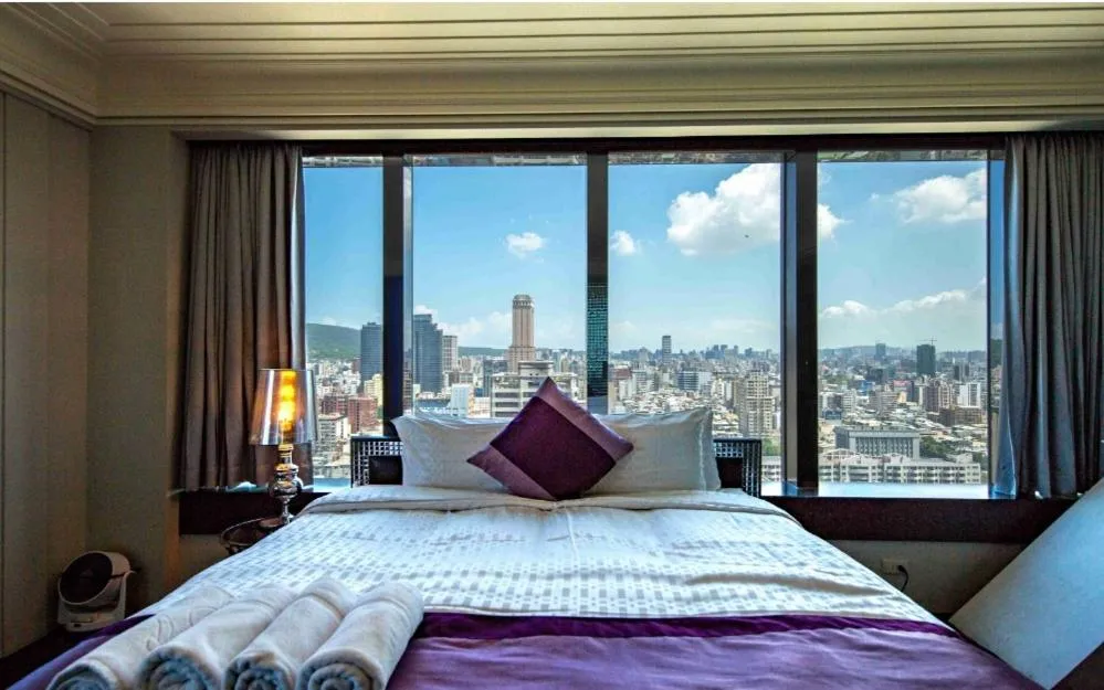 Bed in Neo Sky Hotel