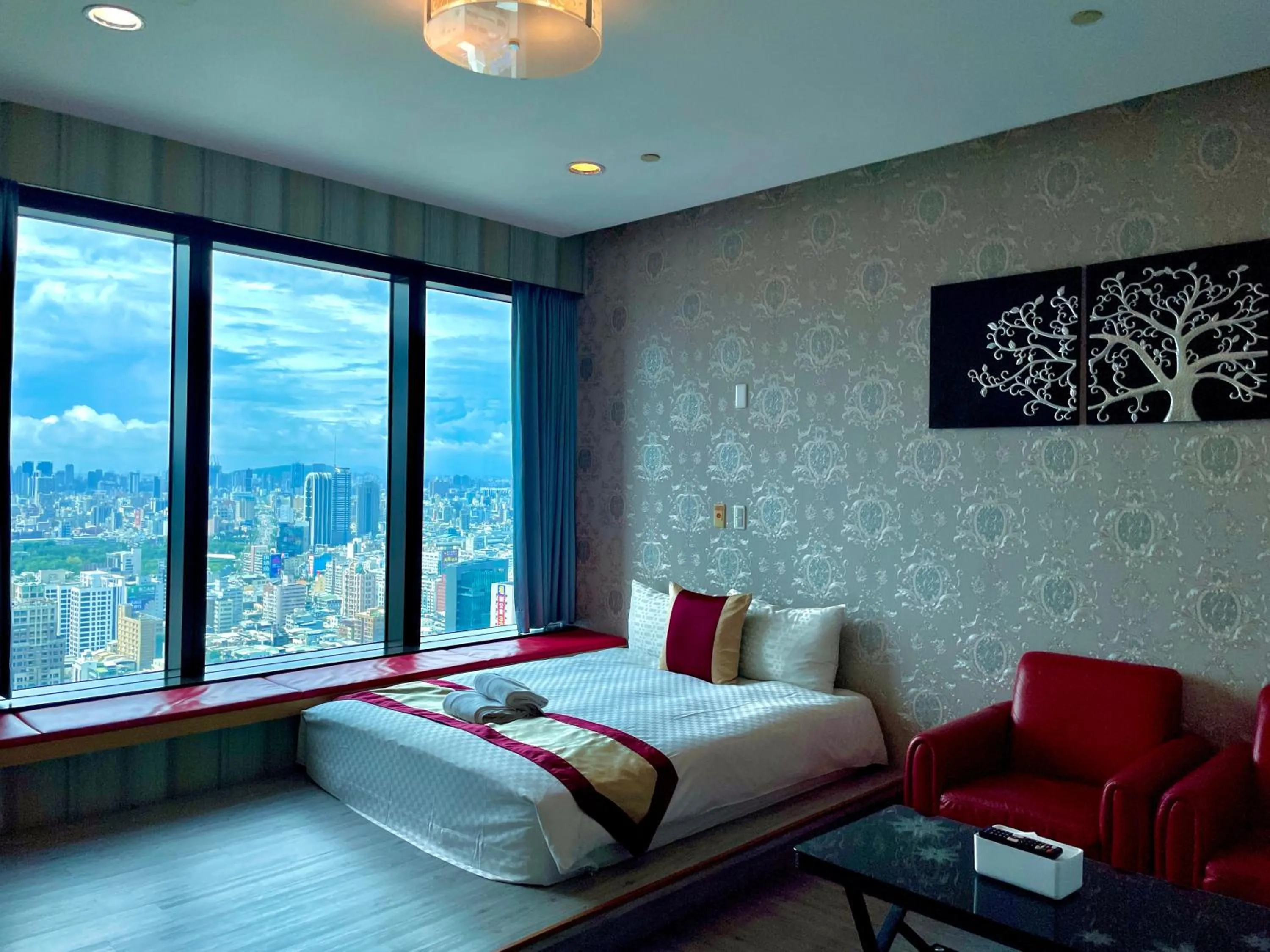 Bed in Neo Sky Hotel