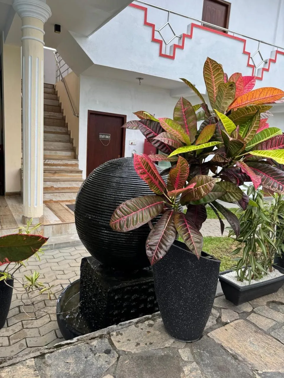 Day in White Elephant Villa & Restaurant