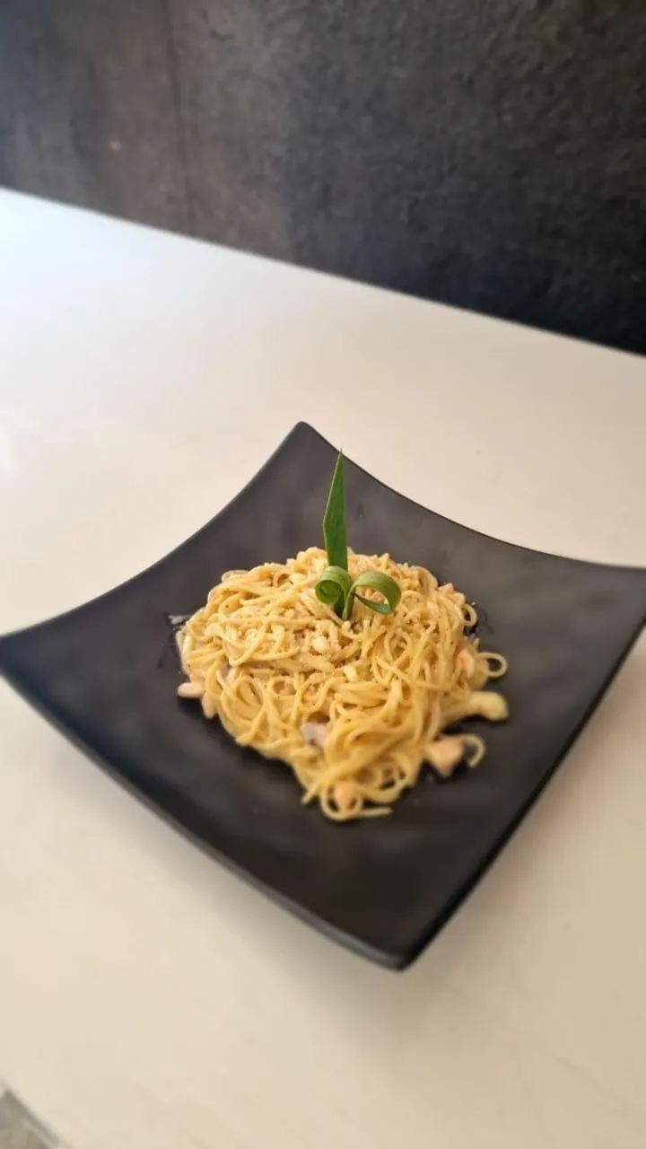 Restaurant/places to eat in White Elephant Villa & Restaurant