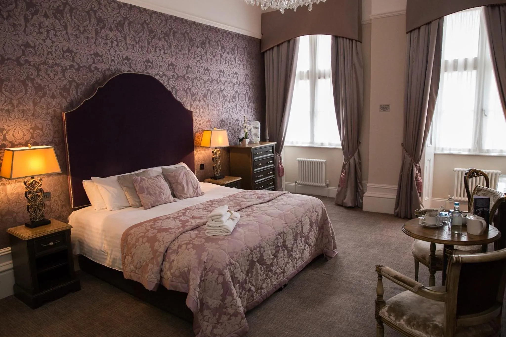 Bedroom, Bed in Dukes Head Hotel Kings Lynn