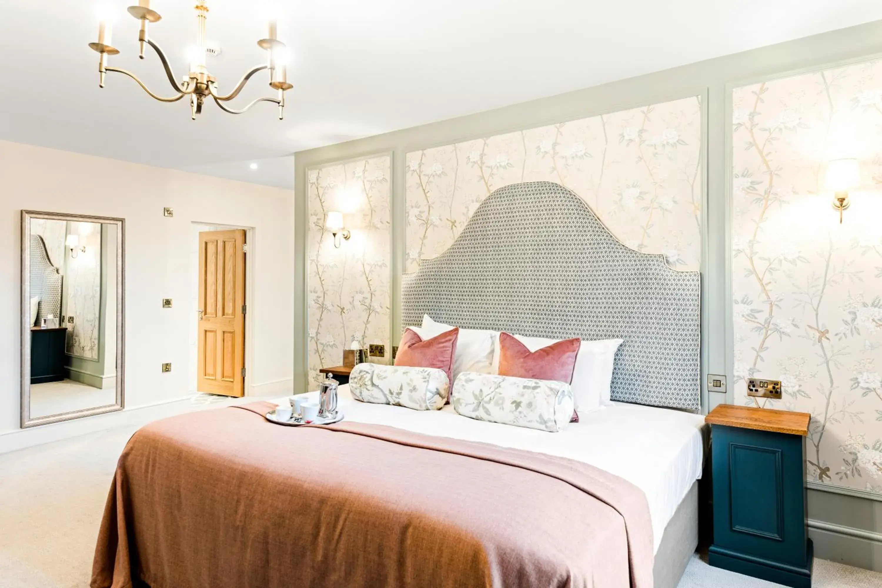 Bedroom, Bed in Dukes Head Hotel Kings Lynn Bedroom, Bed in Dukes Head Hotel Kings Lynn