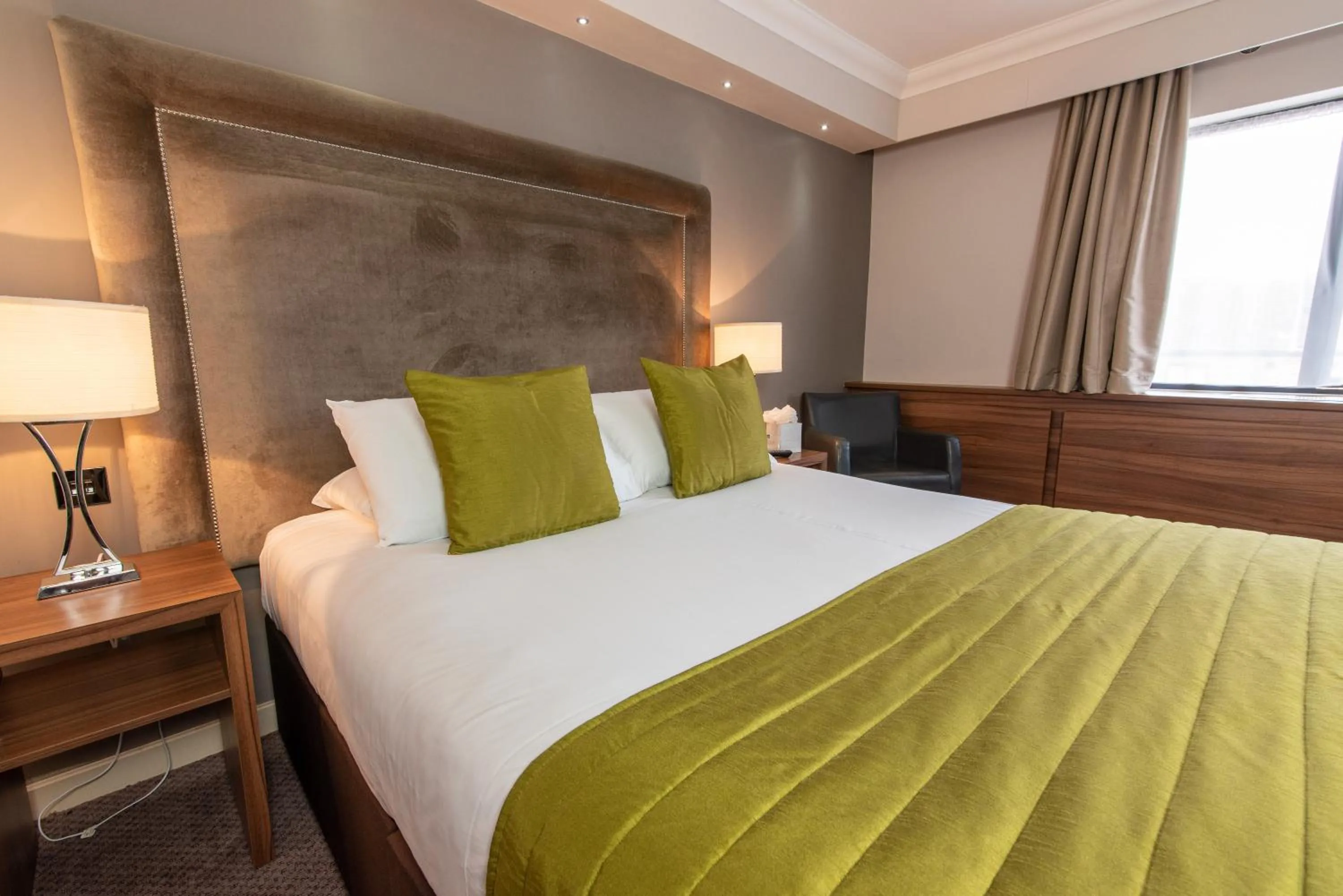 Bed in Dukes Head Hotel Kings Lynn