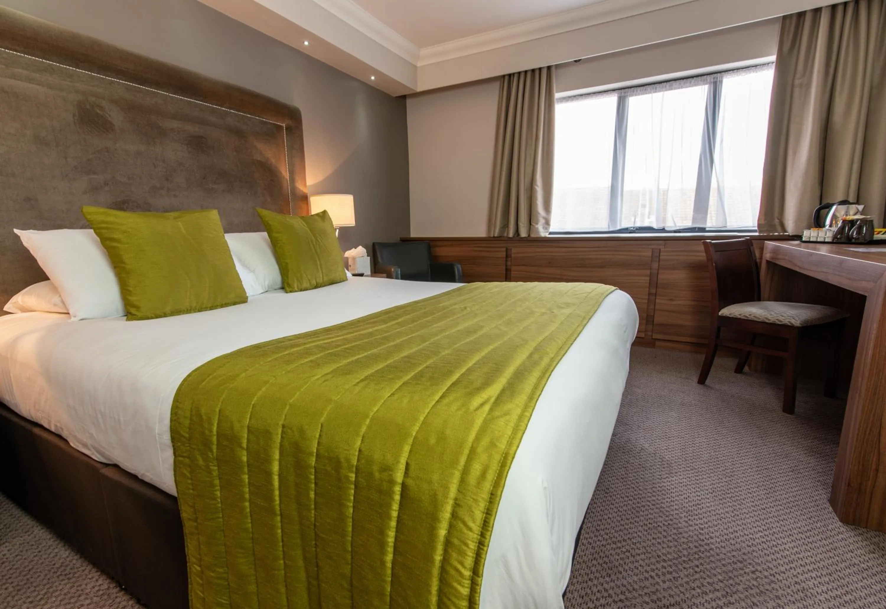 Bed in Dukes Head Hotel Kings Lynn