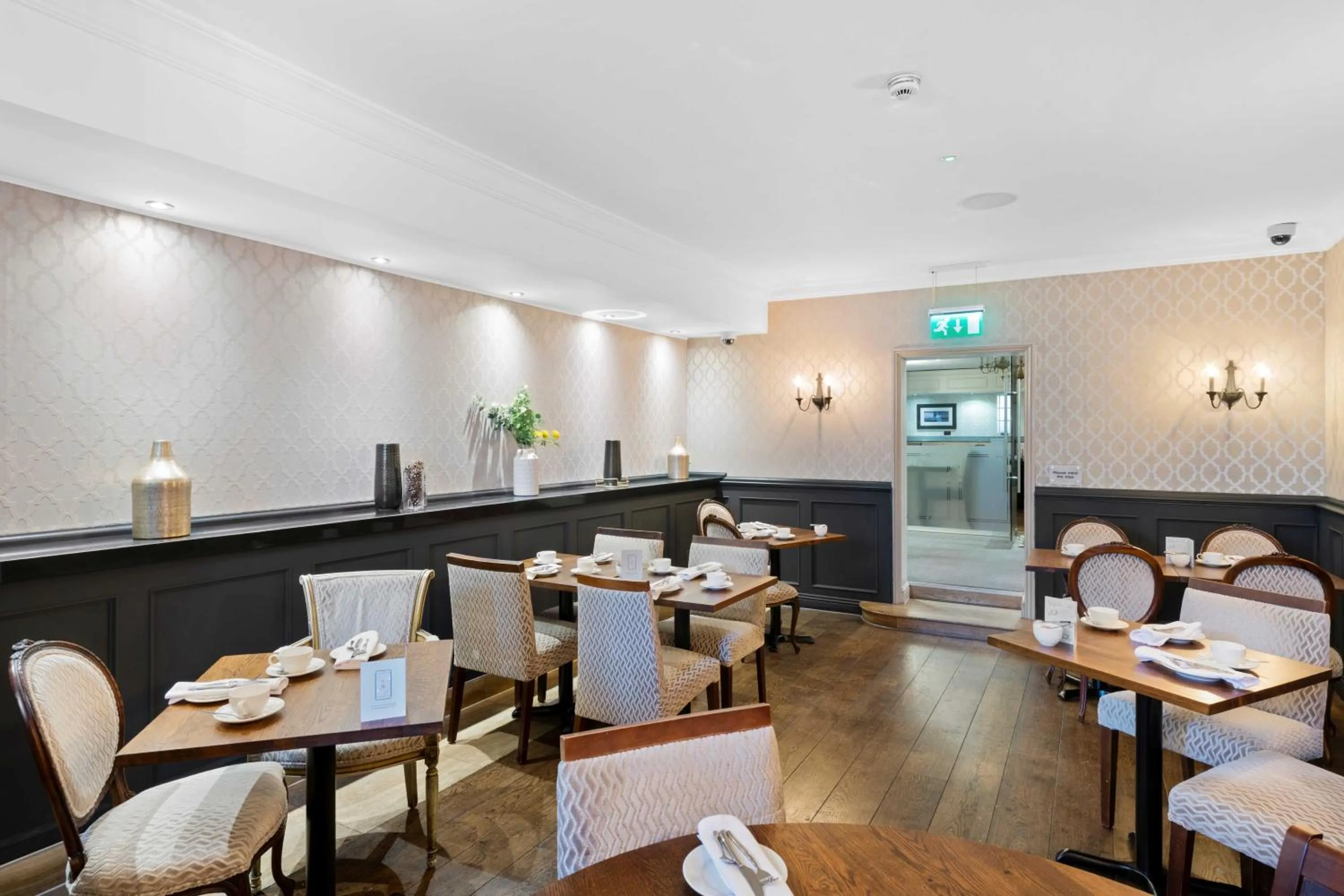 Library in Dukes Head Hotel Kings Lynn