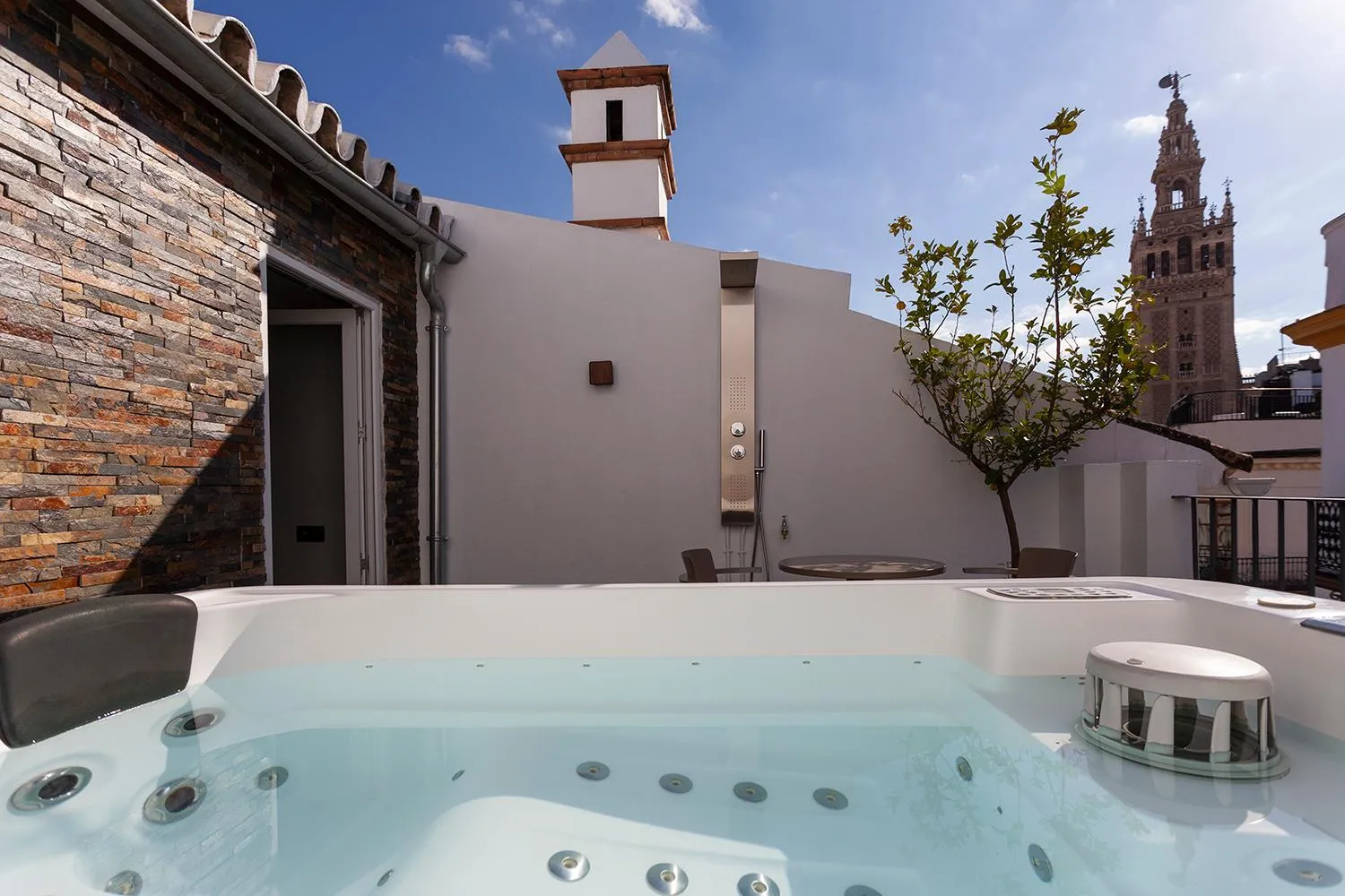 Hot Tub in Welldone Cathedral