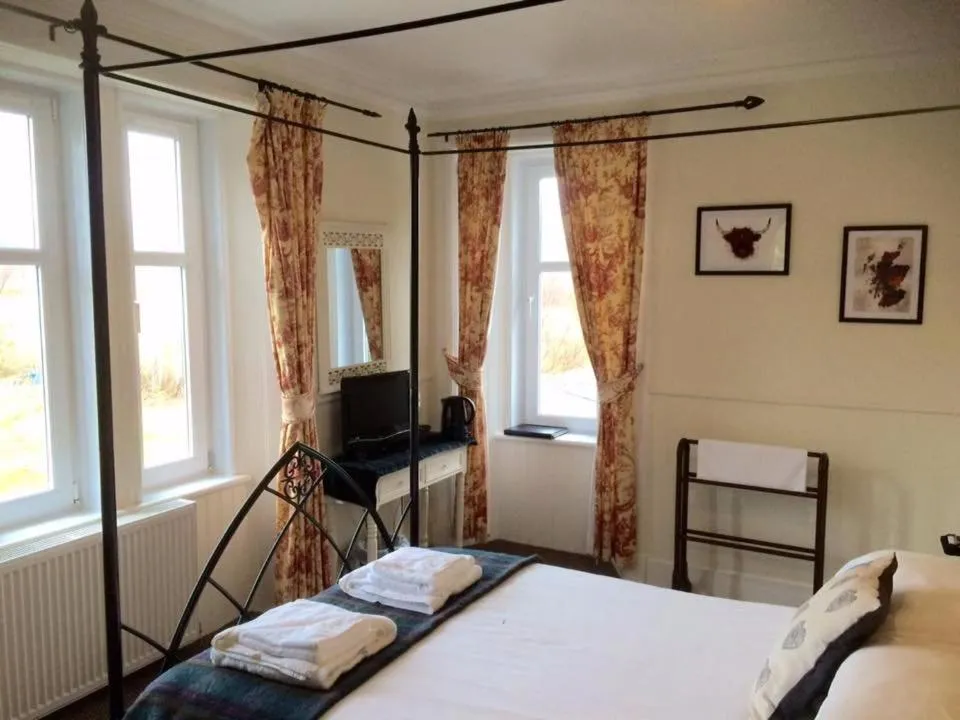 Bed in Loch Shiel Hotel