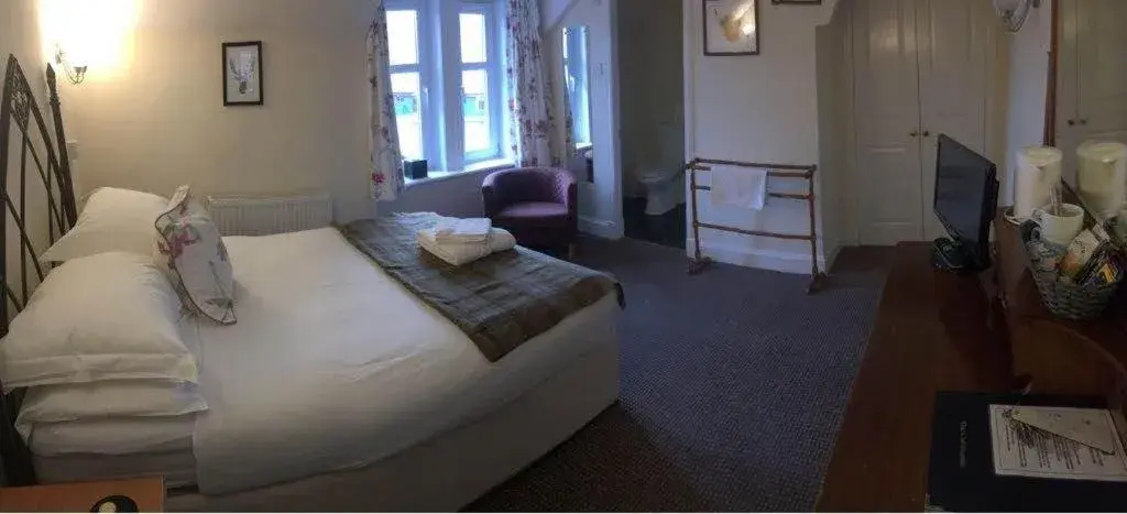 Standard Double Room - single occupancy in Loch Shiel Hotel Standard Double Room - single occupancy in Loch Shiel Hotel