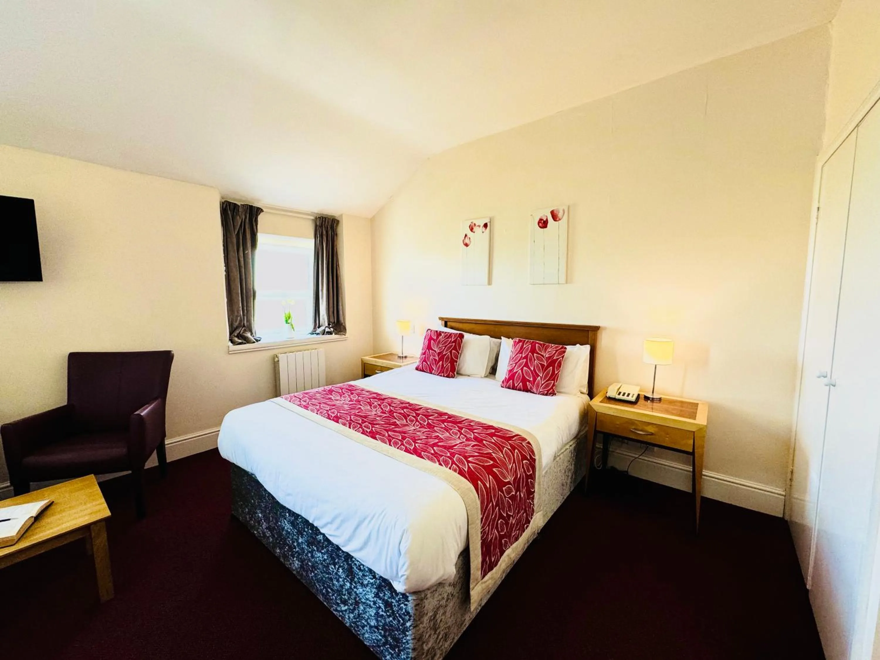 Bed in The Chesterhouse