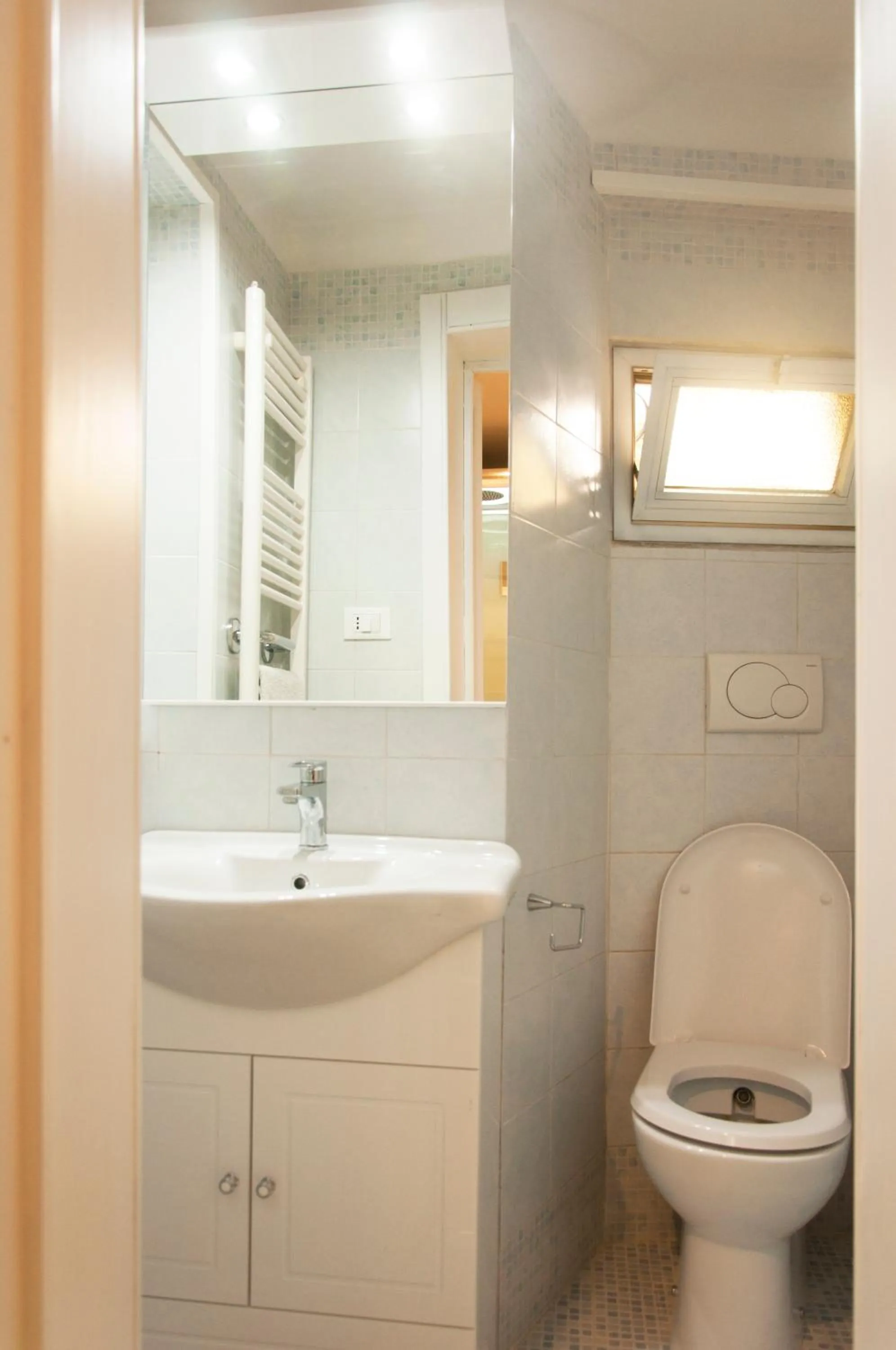 Toilet in Palazzo Paladini Rooms Lecce