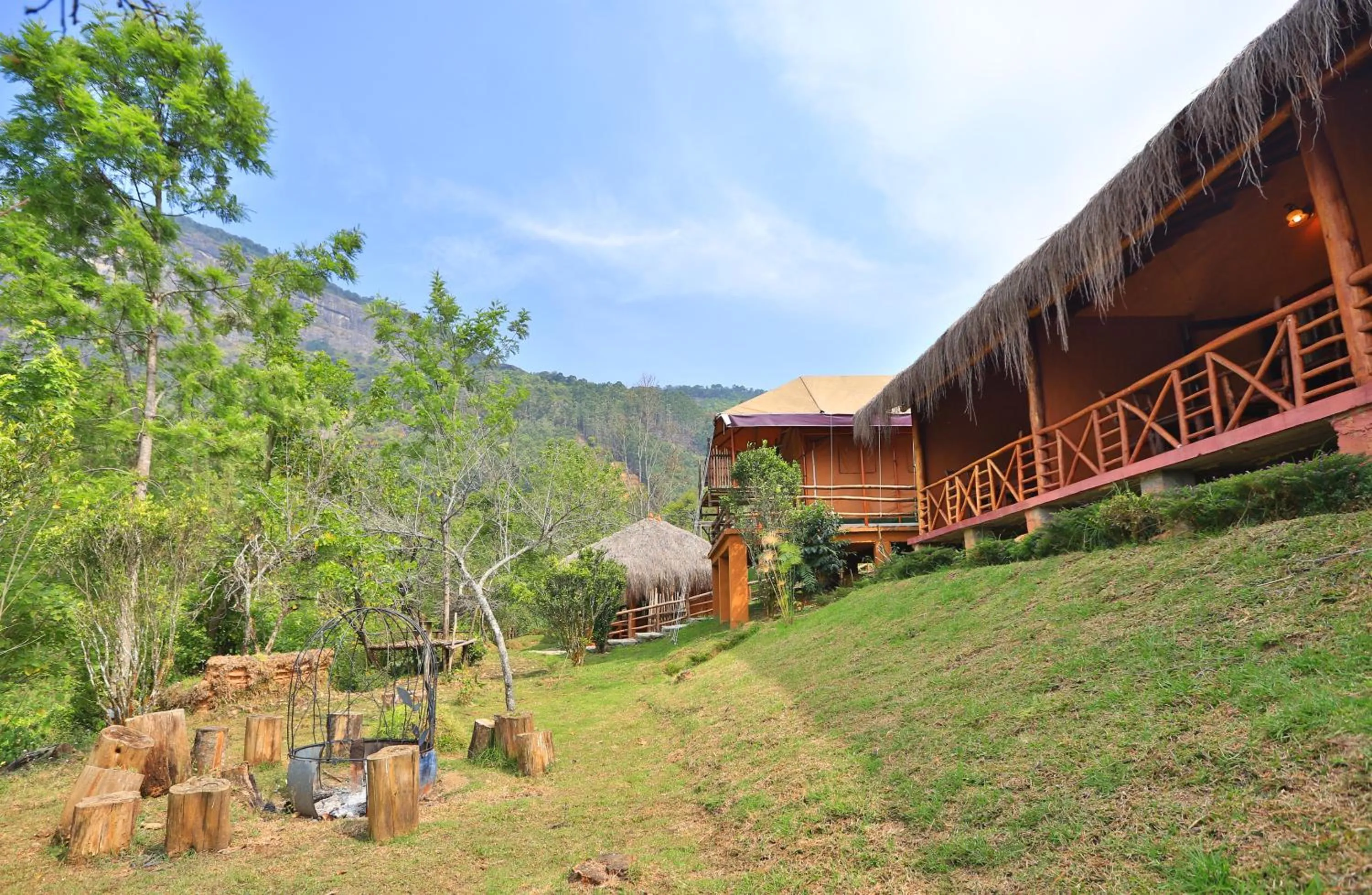 Deshadan Eco Valley Resort - An Eco friendly Mud House