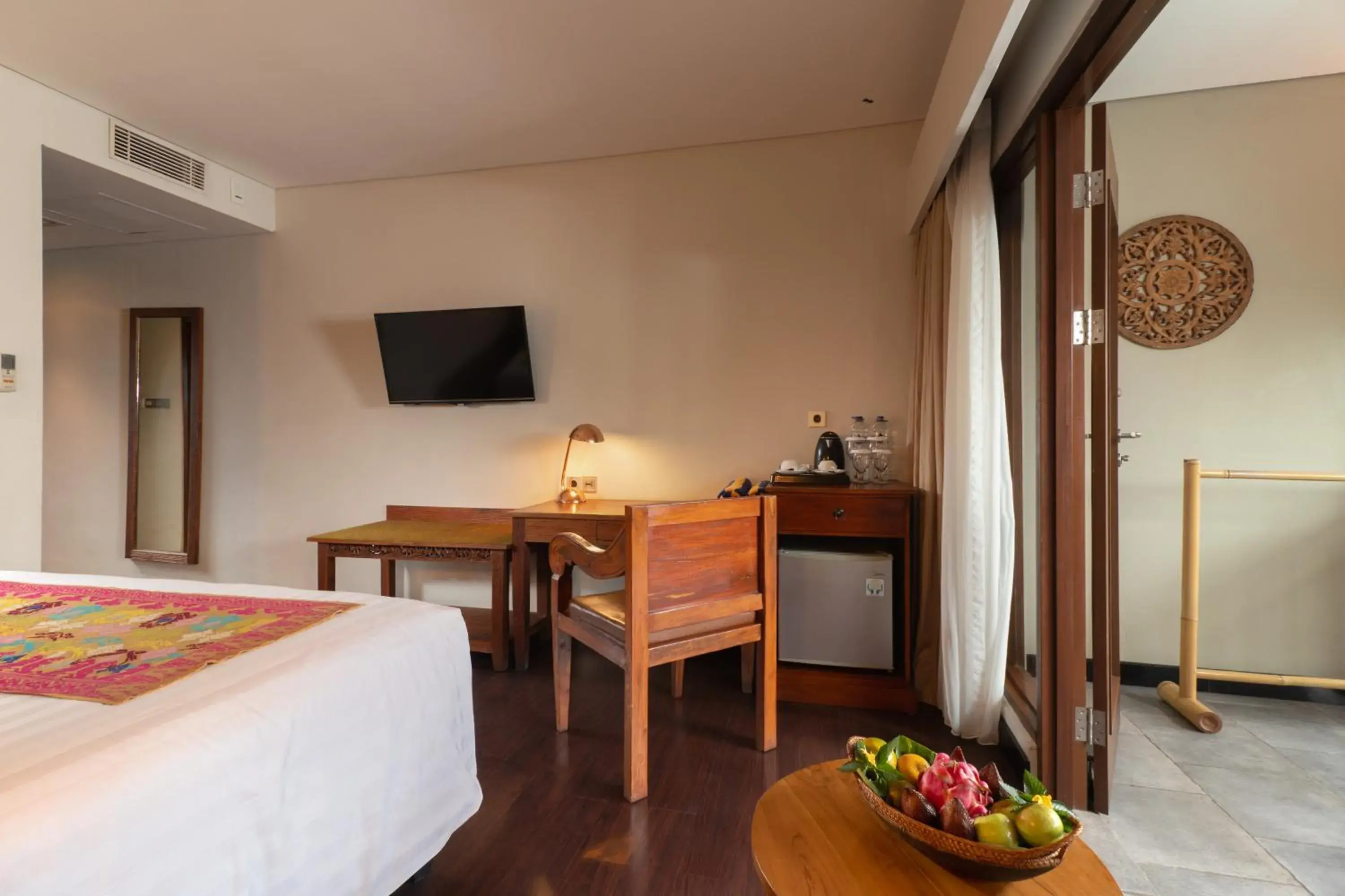 Deluxe Double Room with Bath Tub and Garden View in Best Western Premier Agung Resort Ubud Deluxe Double Room with Bath Tub and Garden View in Best Western Premier Agung Resort Ubud