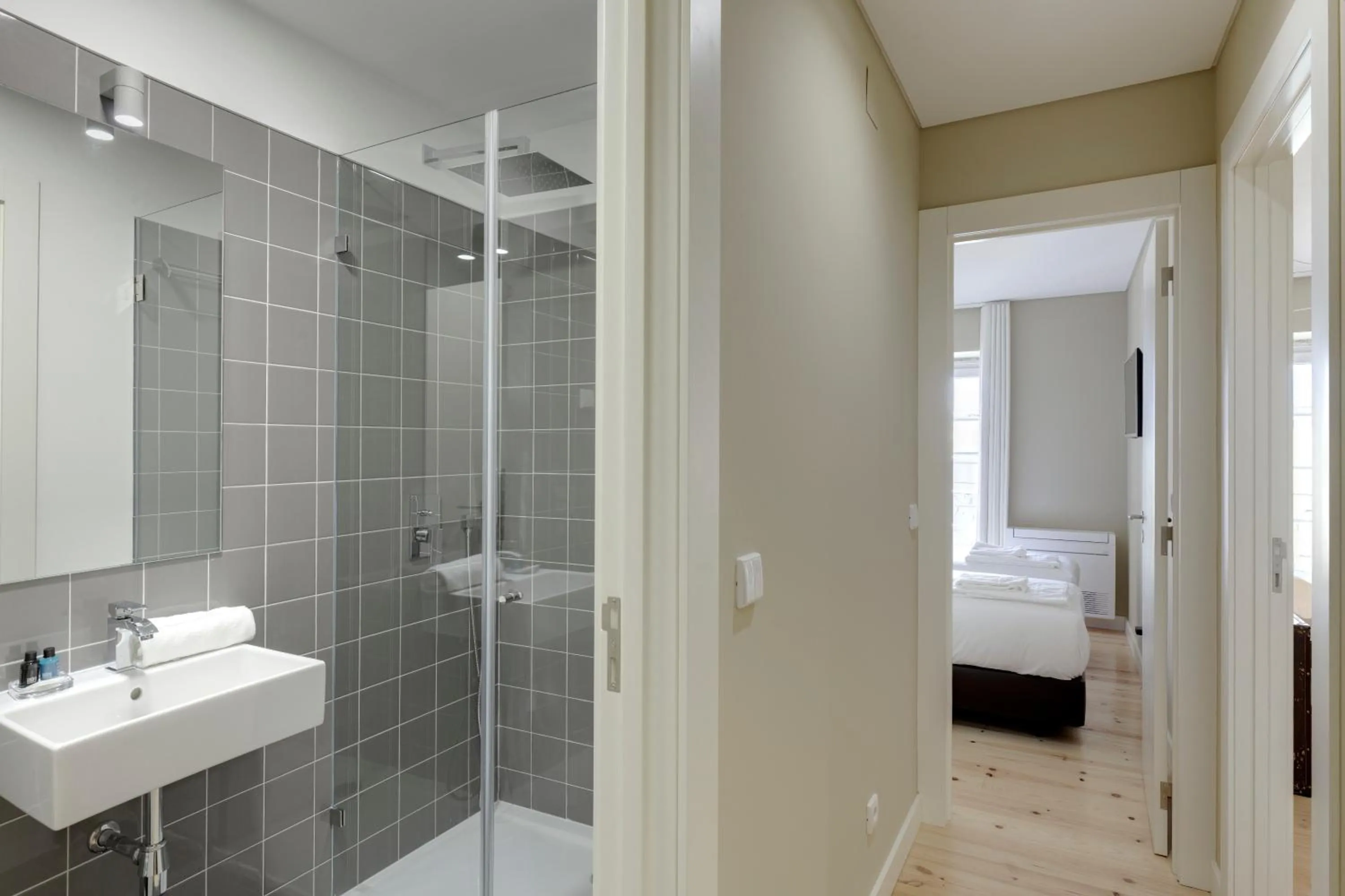 Bathroom in City Stays Bica Apartments