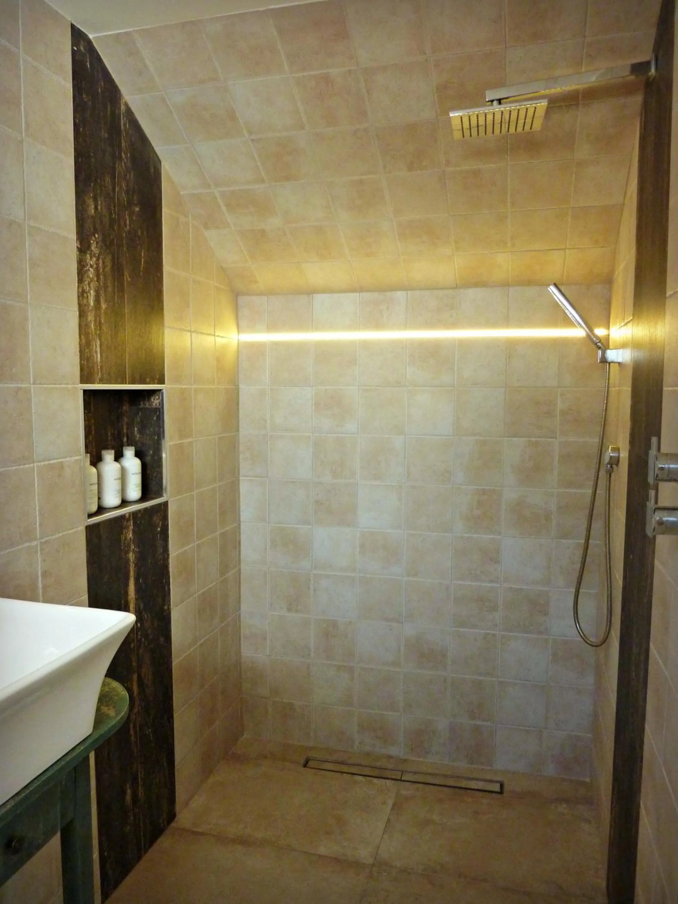Shower in Villa Breeze Boutique Guest Rooms, Marbella