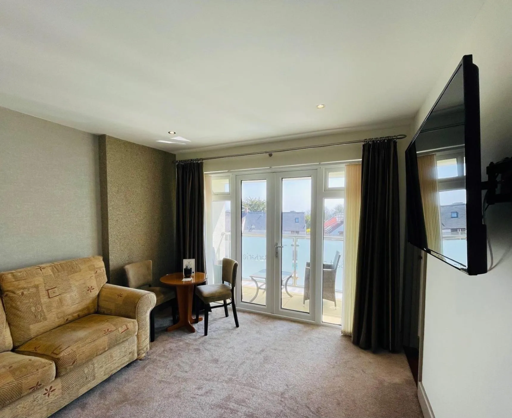 TV and multimedia in La Barbarie Hotel by Eight Continents