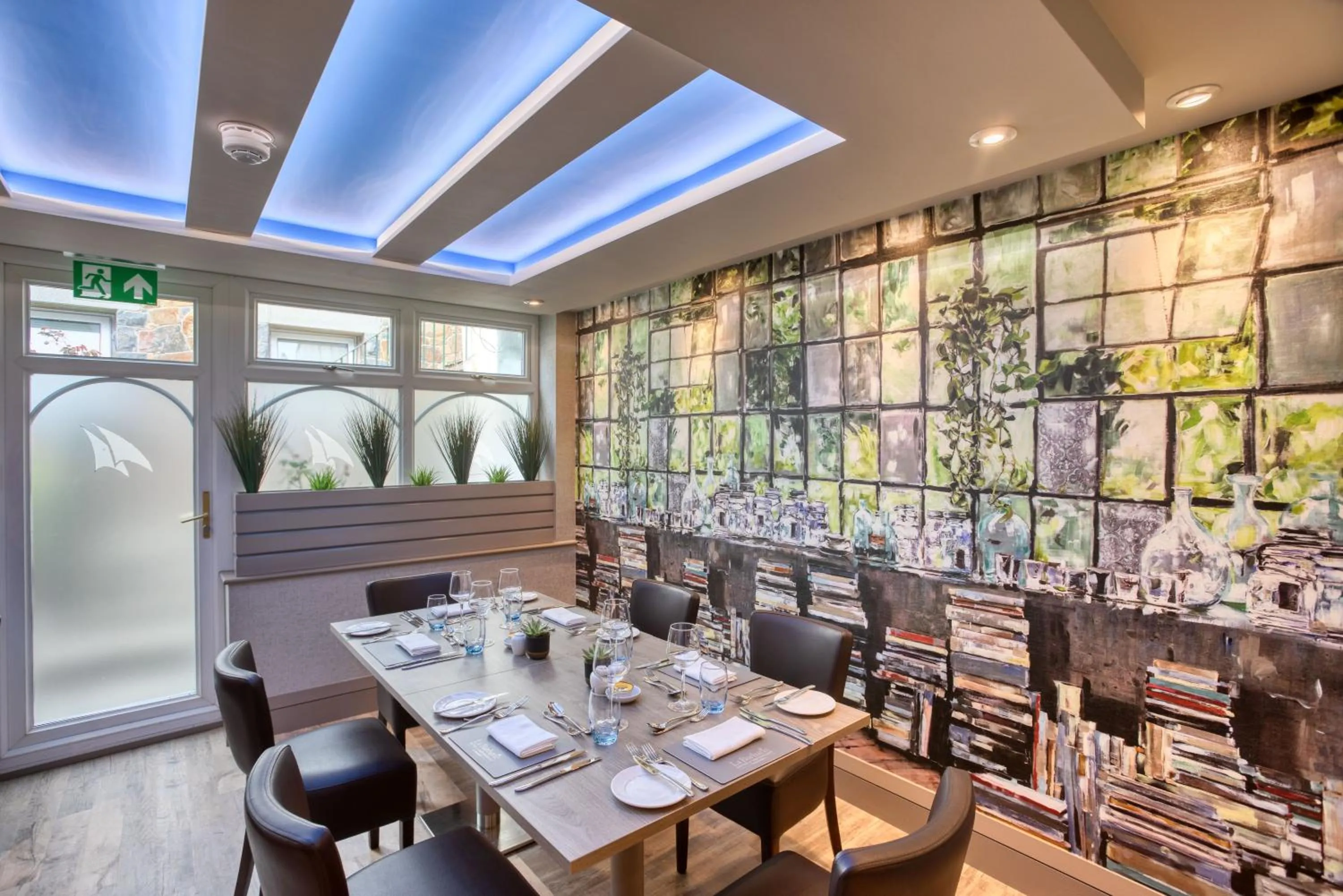 Restaurant/places to eat in La Barbarie Hotel by Eight Continents