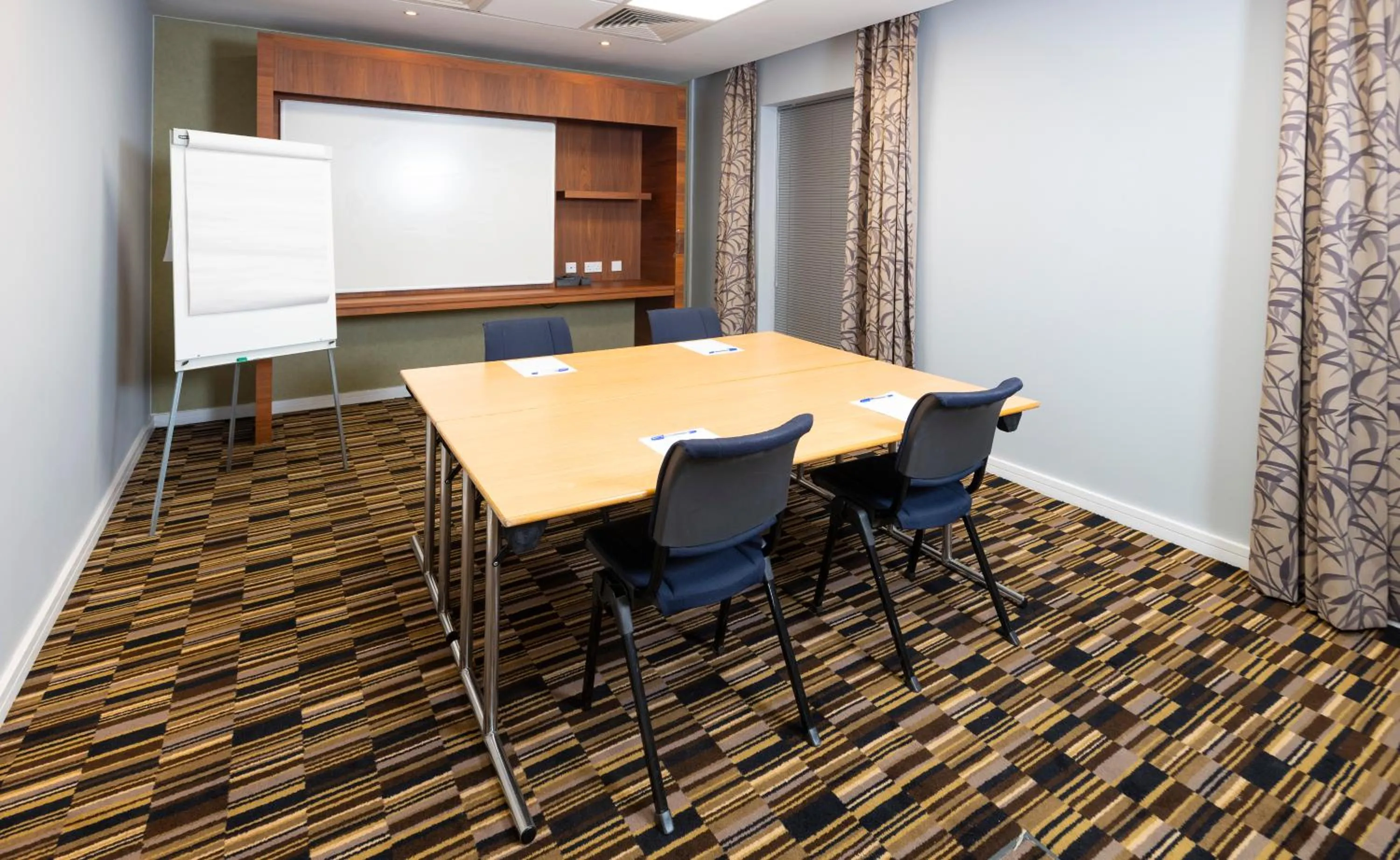 Meeting/conference room in Holiday Inn Express Stevenage by IHG