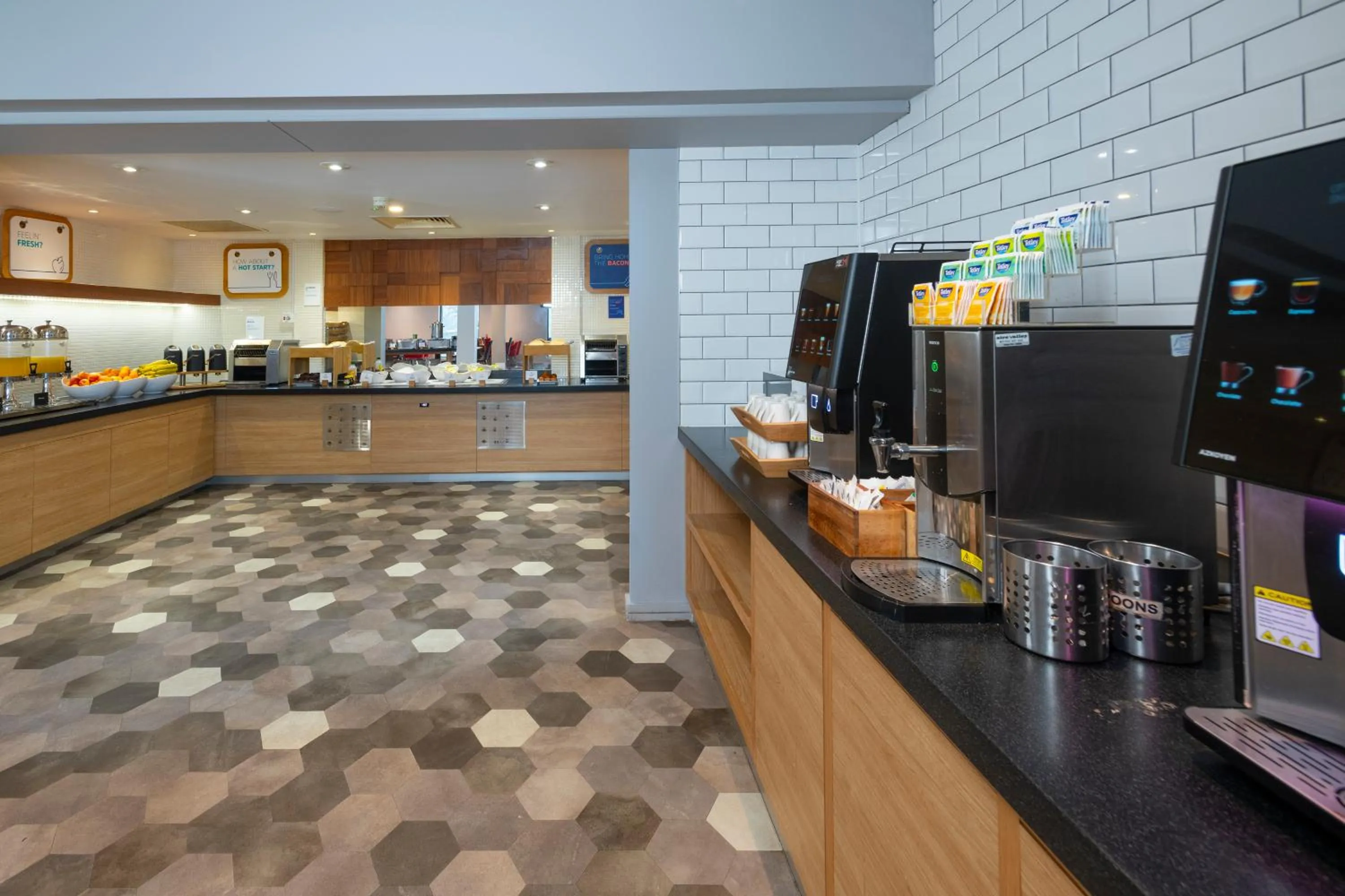 Coffee/tea facilities in Holiday Inn Express Stevenage by IHG