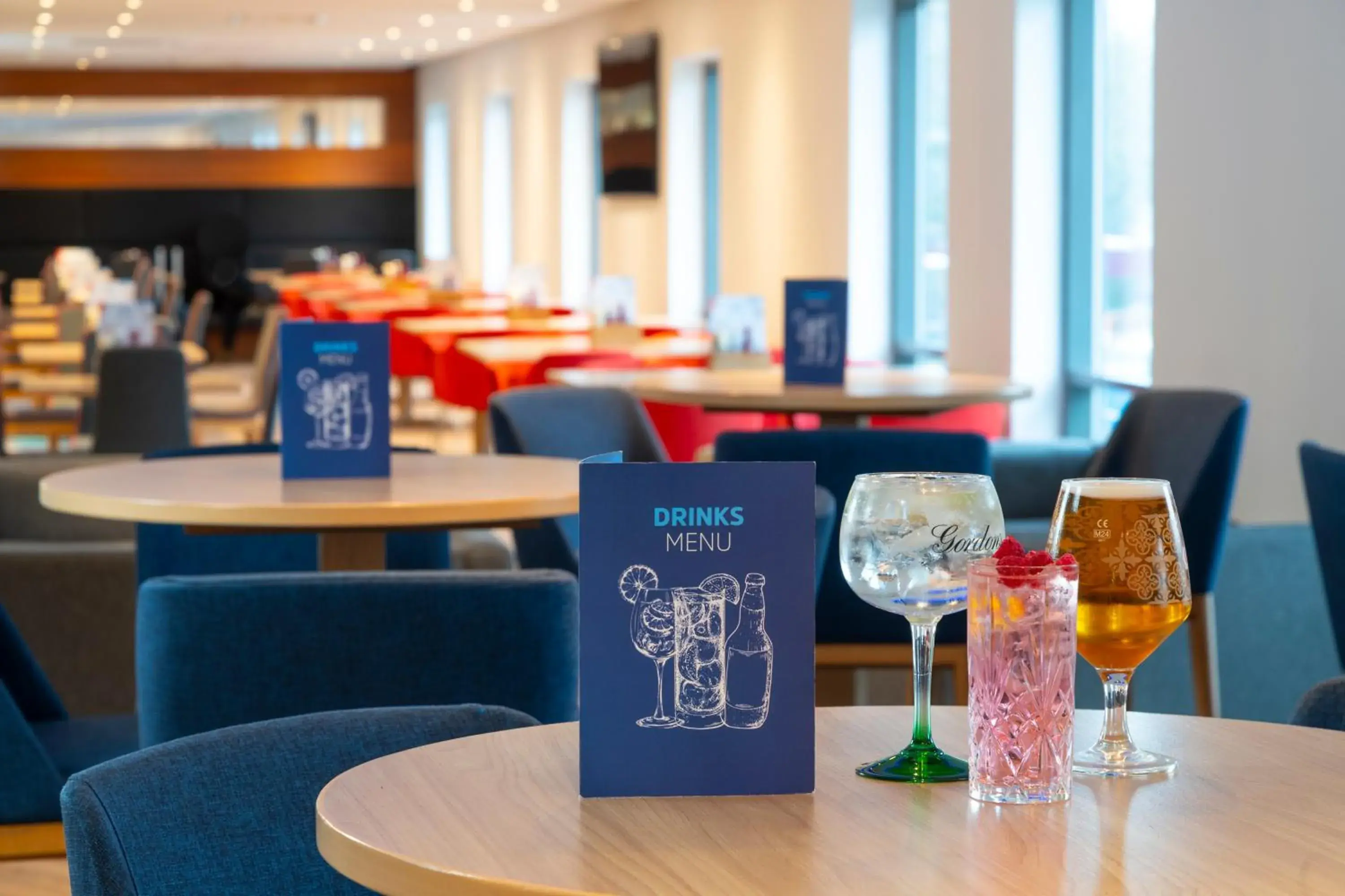 Restaurant/places to eat in Holiday Inn Express Stevenage by IHG Restaurant/places to eat in Holiday Inn Express Stevenage by IHG