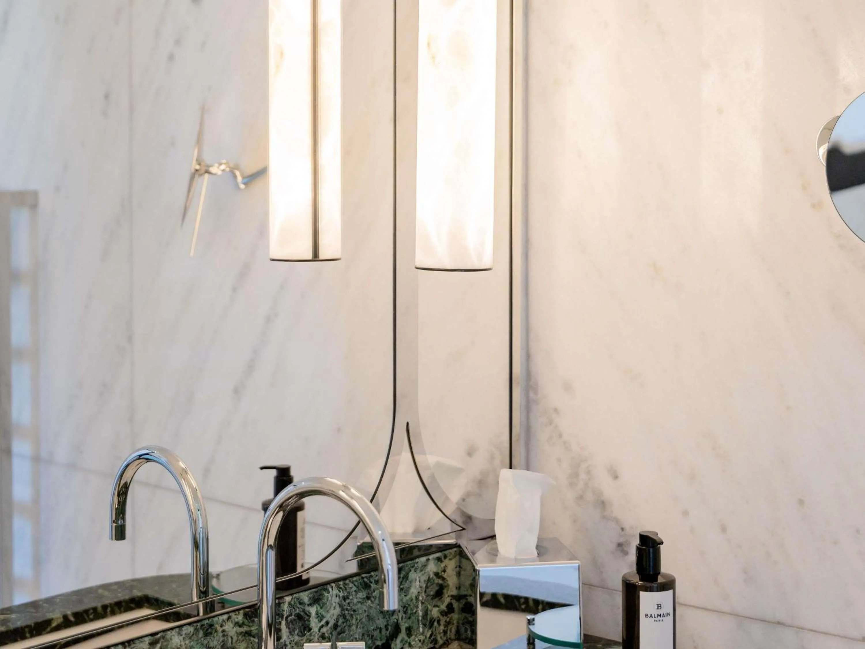 Bedroom in Mondrian Cannes