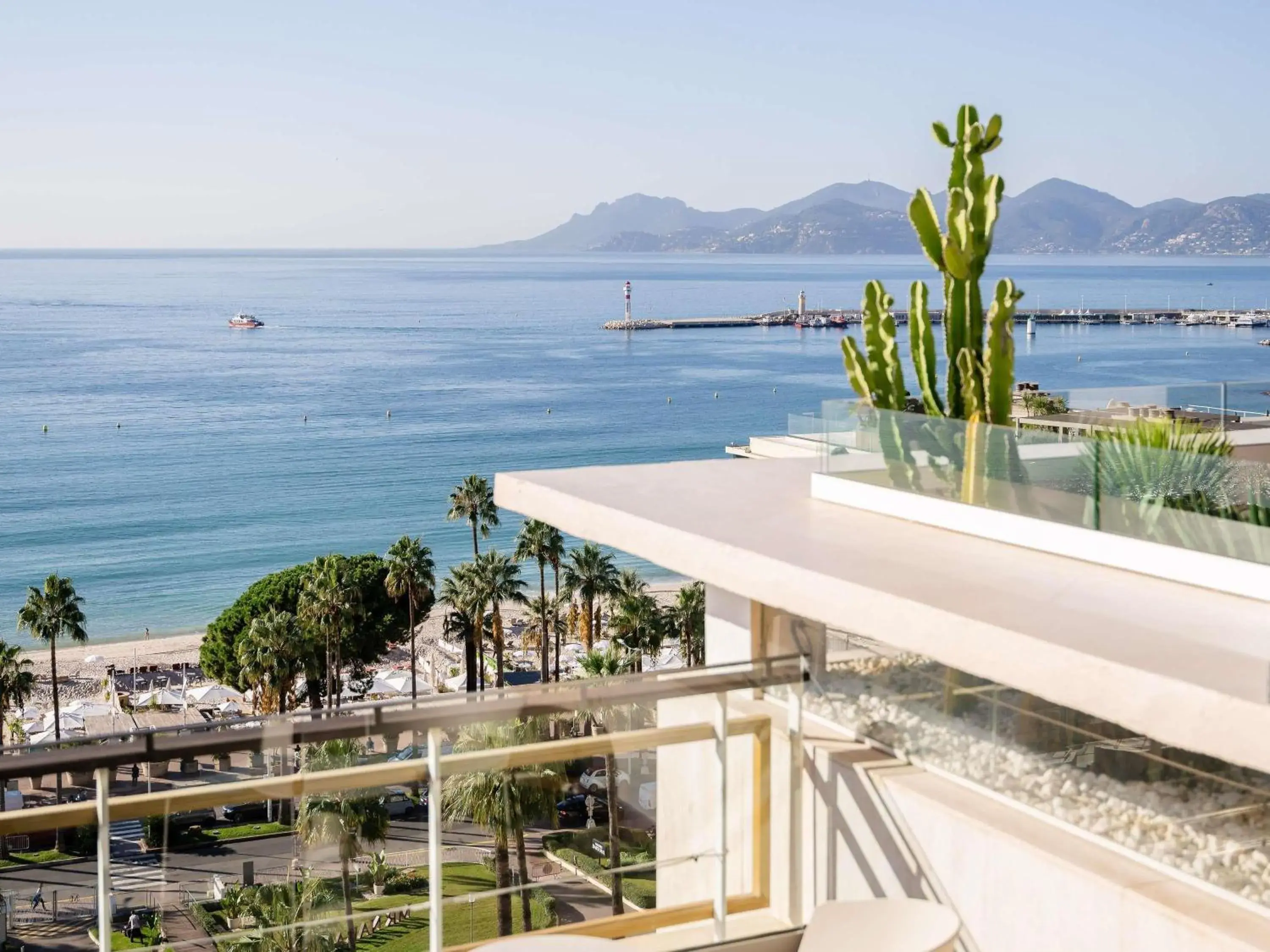 Bedroom in Mondrian Cannes Bedroom in Mondrian Cannes