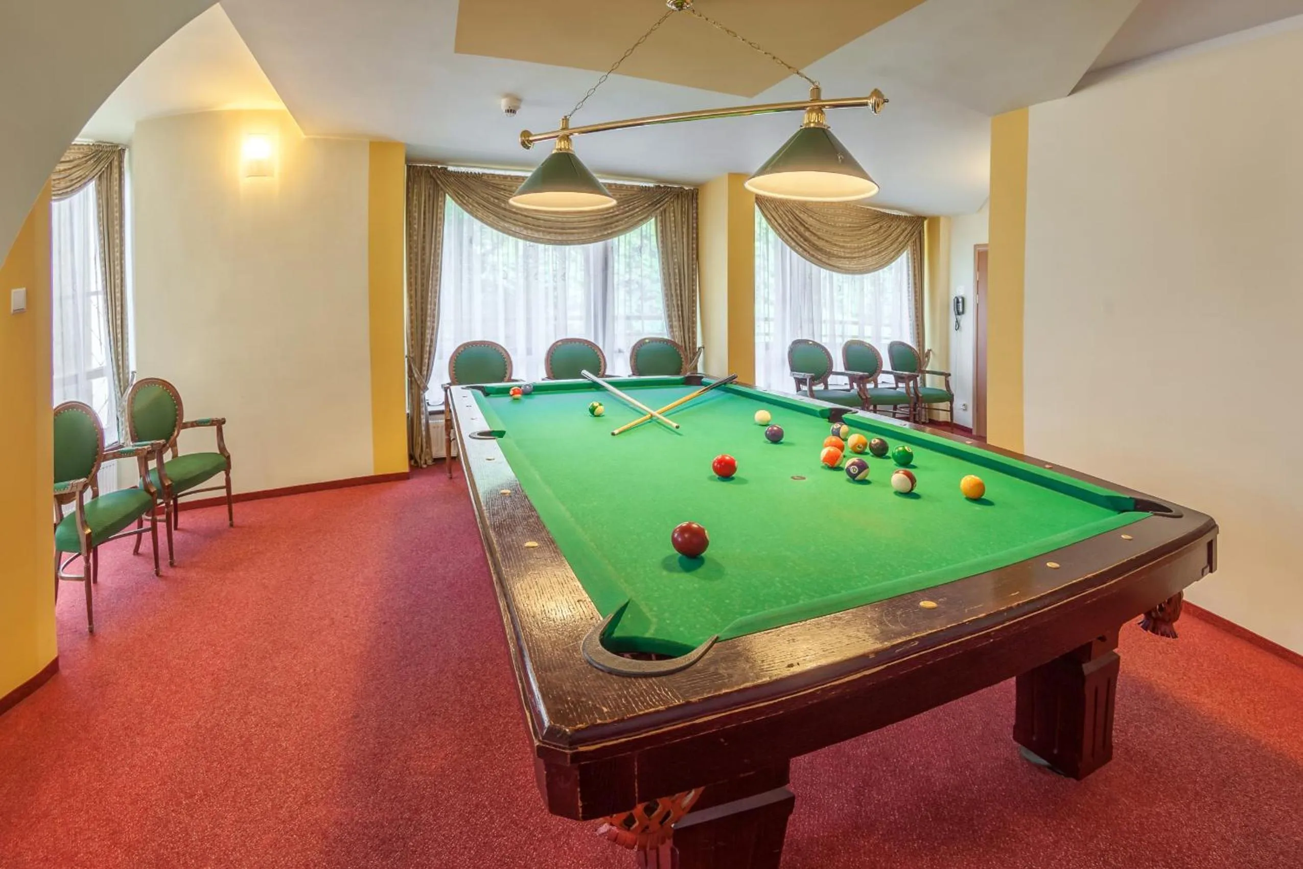 Billiard in Hotel Jaskółka
