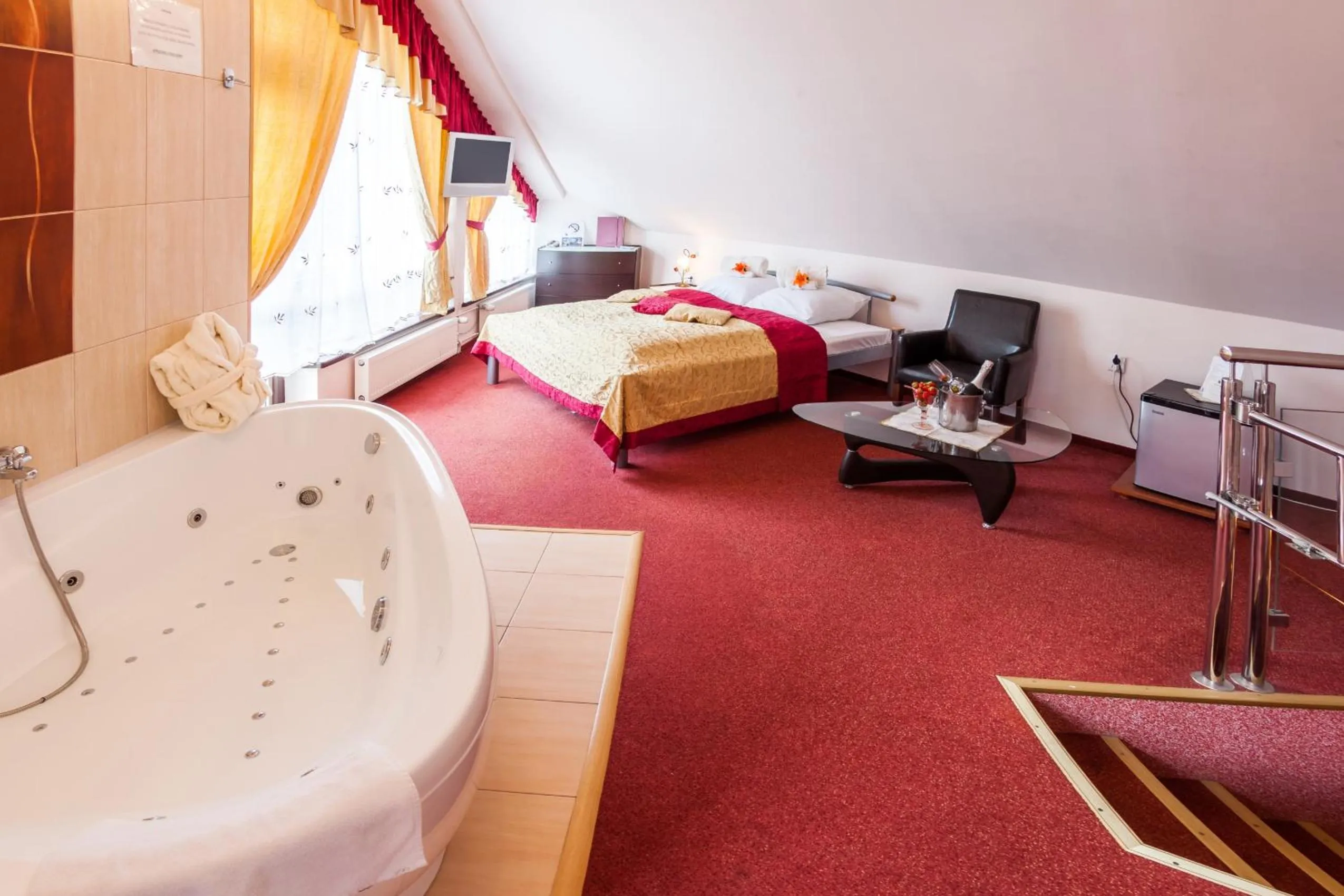 Photo of the whole room, Bed in Hotel Jaskółka