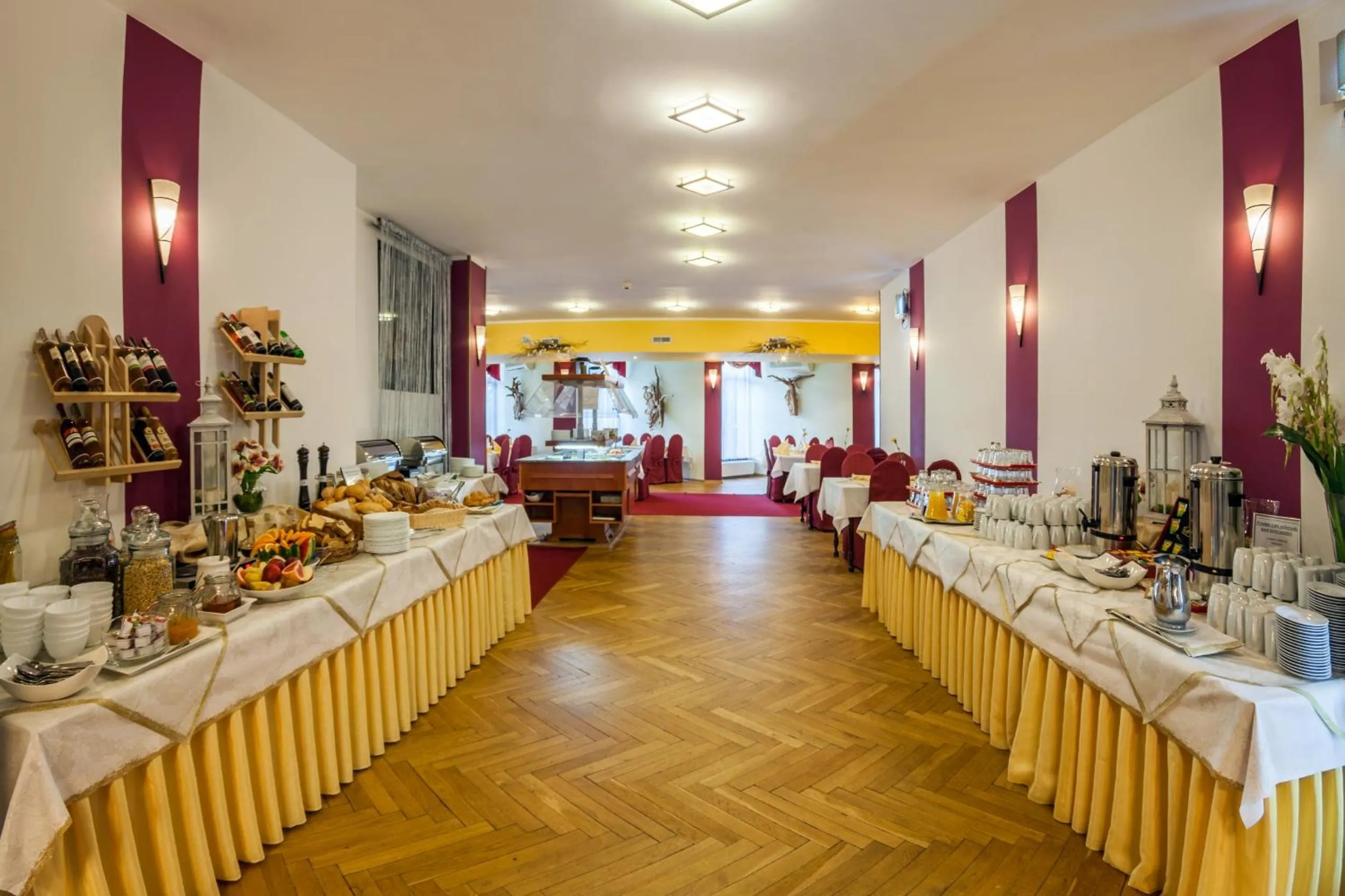Restaurant/places to eat in Hotel Jaskółka