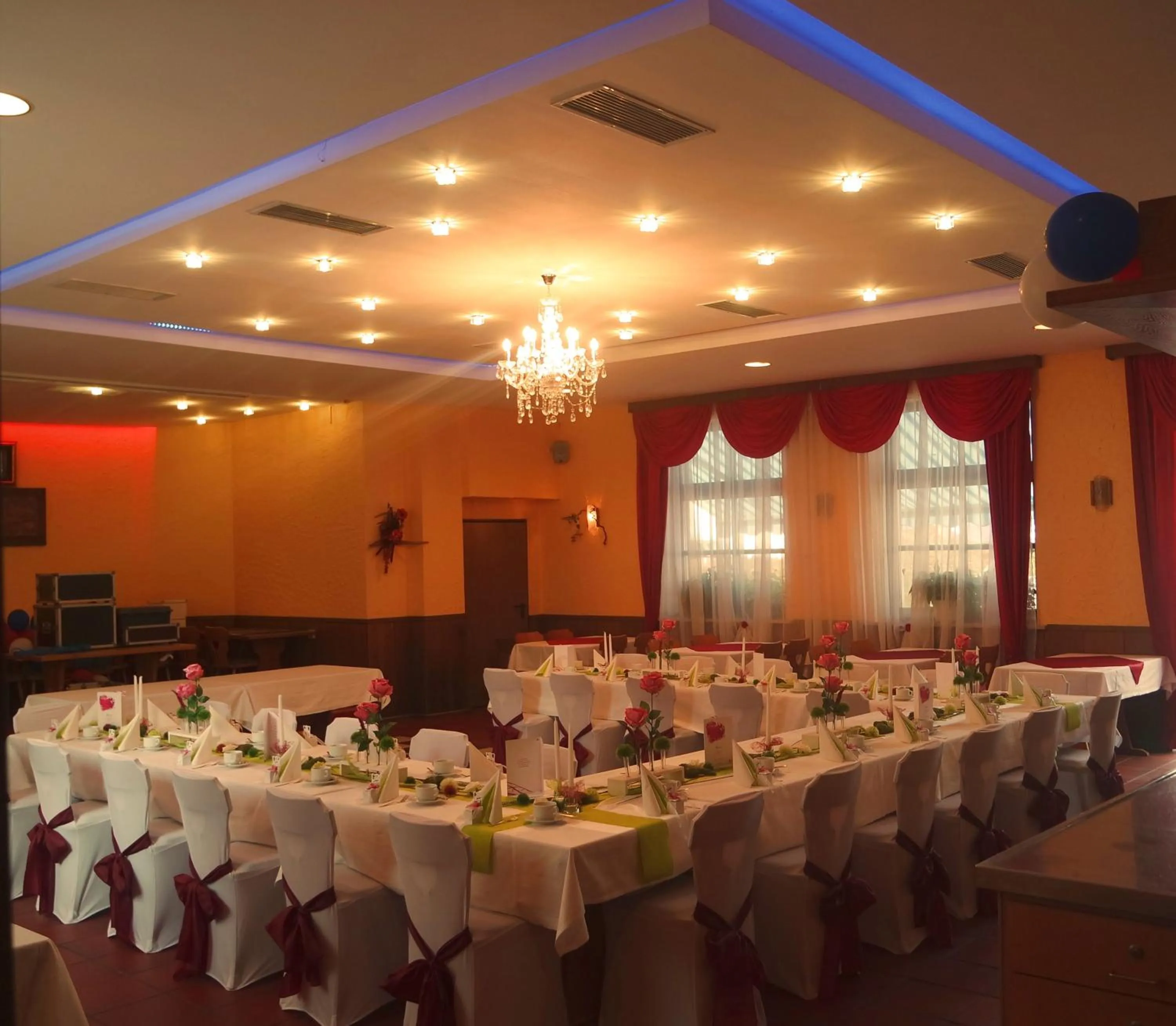 Restaurant/places to eat in Gaststätte Schwenksaal