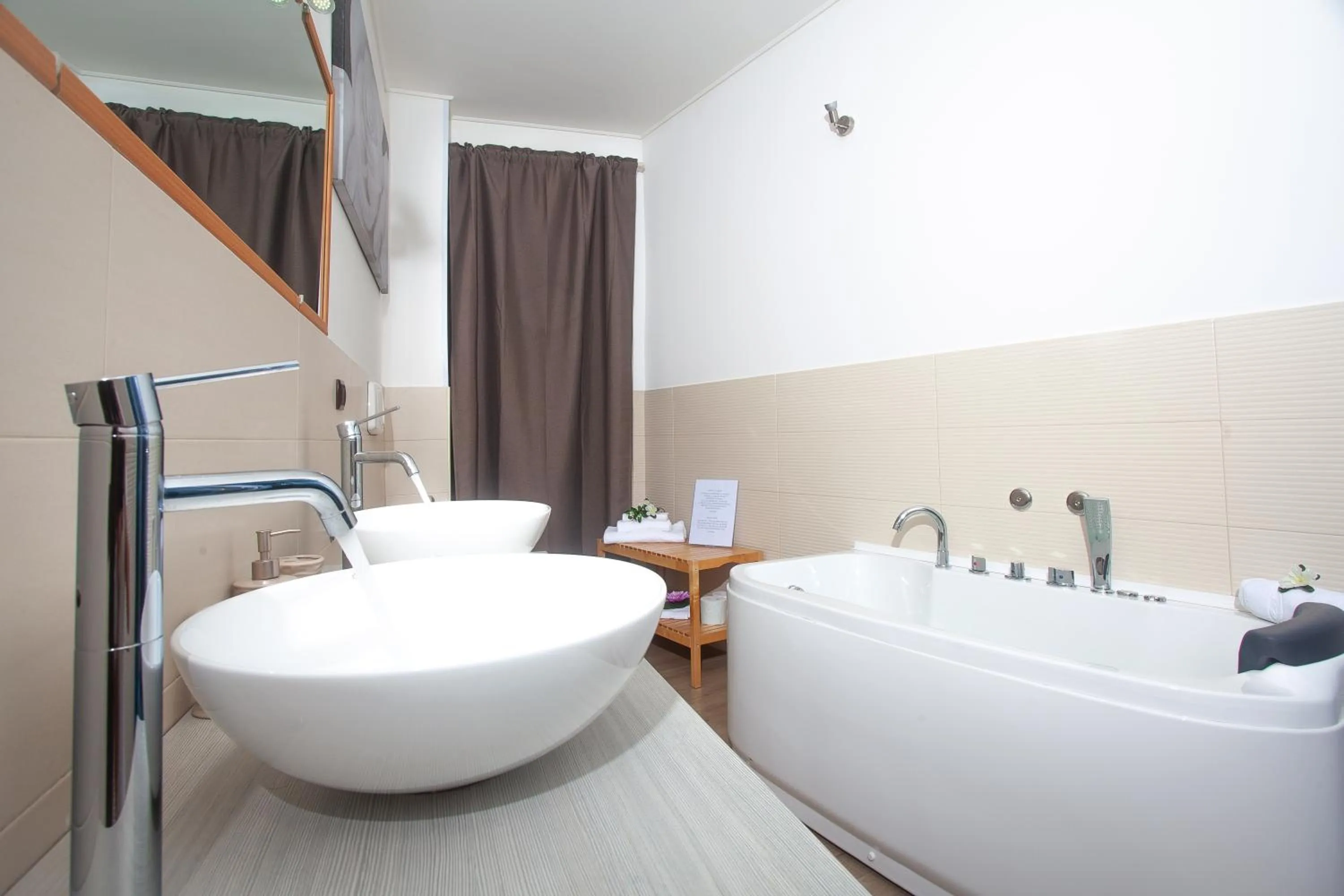 Bathroom in Fior di Loto Sweetness