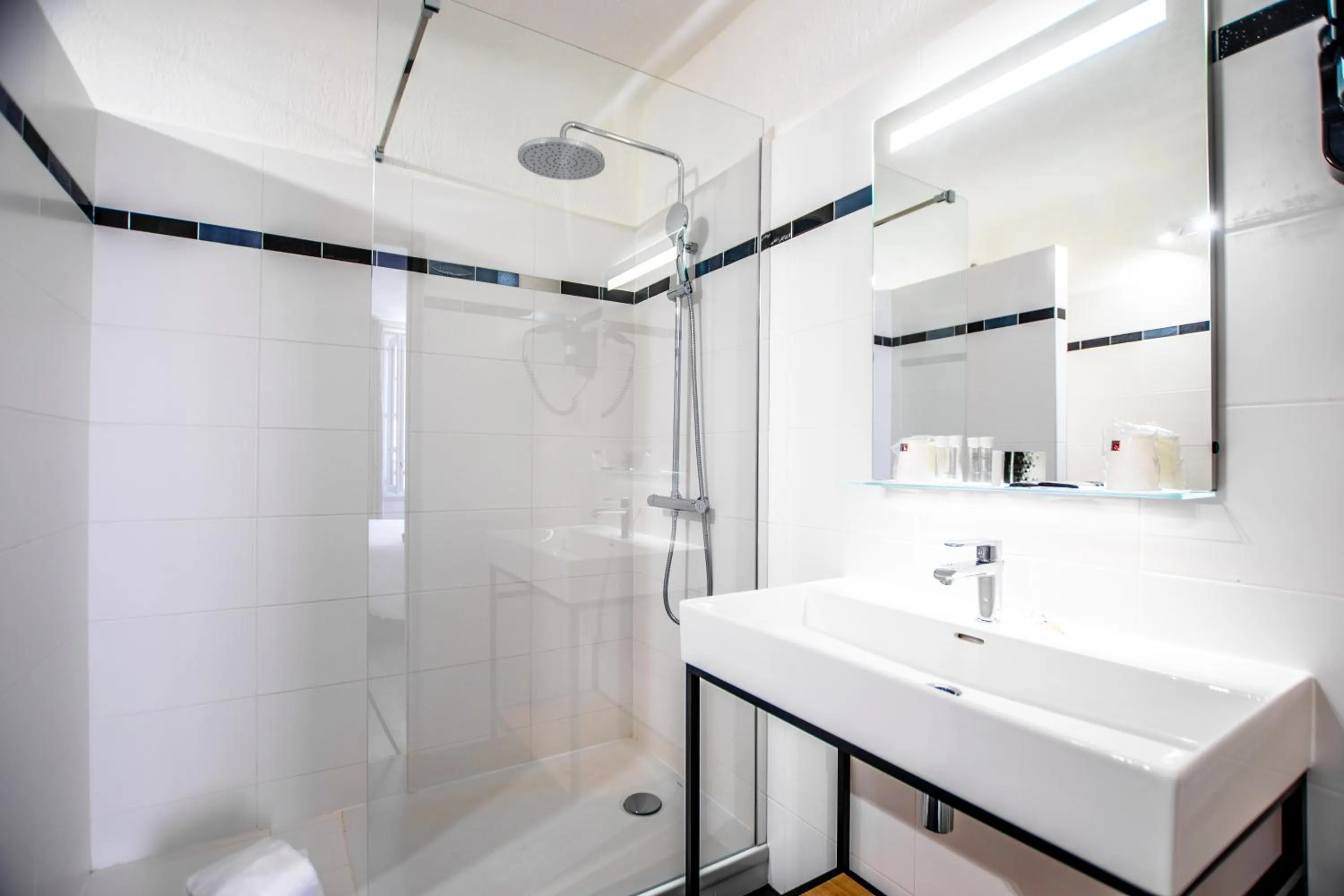 Bathroom in Hotel Les Palmiers